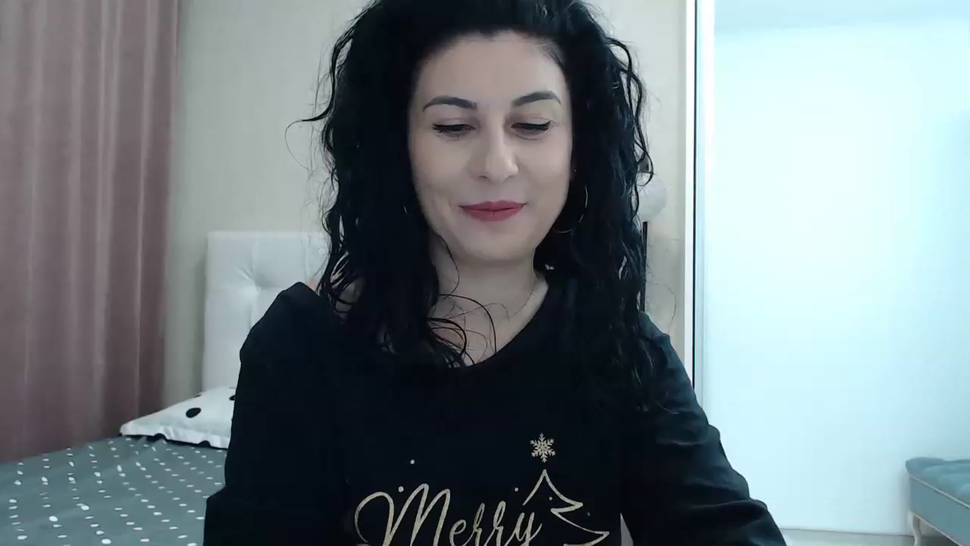 Gallery image thumbnail from Petitebunny1's myfreecams stream on, 12/11/2022, 24:02 image 6 of 20