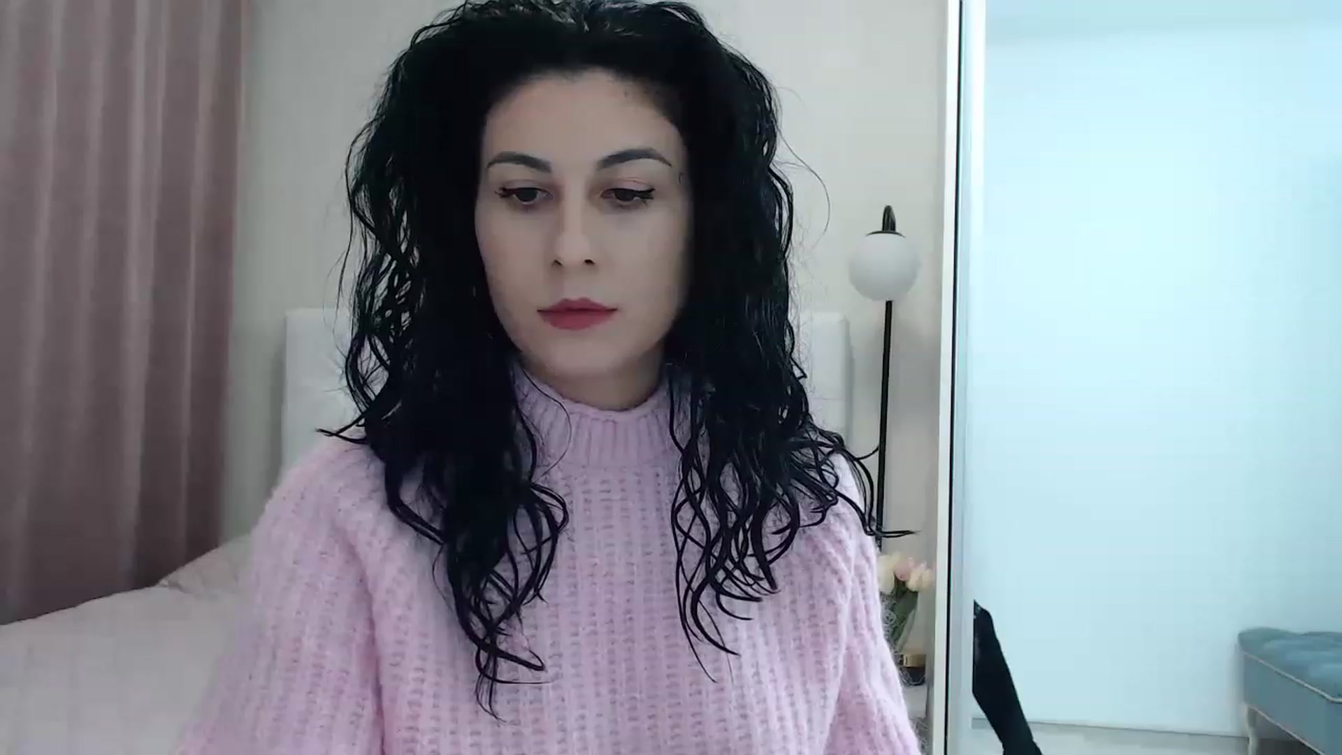 Gallery image thumbnail from Petitebunny1's myfreecams stream on, 12/11/2022, 23:24 image 16 of 20