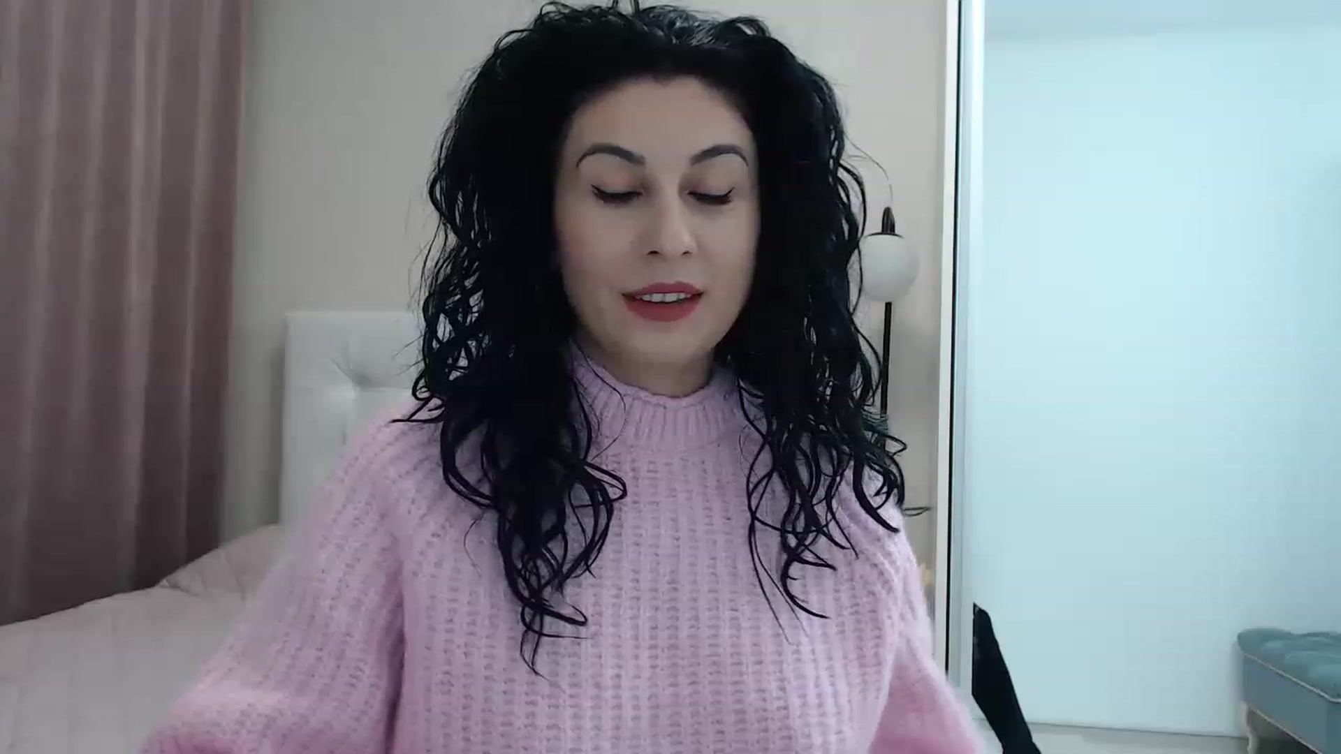 Gallery image thumbnail from Petitebunny1's myfreecams stream on, 12/11/2022, 23:24 image 15 of 20