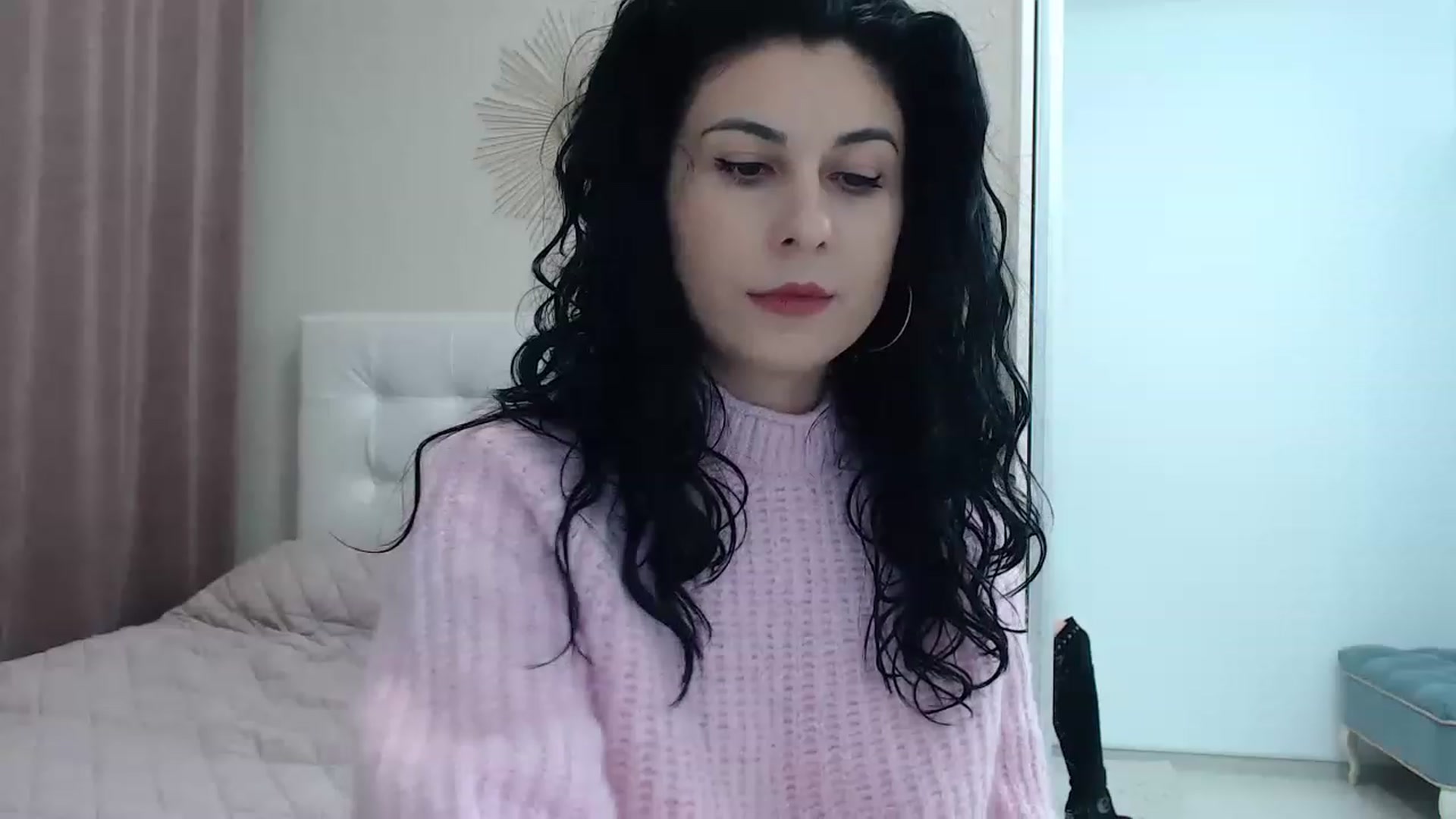 Gallery image thumbnail from Petitebunny1's myfreecams stream on, 12/12/2022, 24:41 image 15 of 20