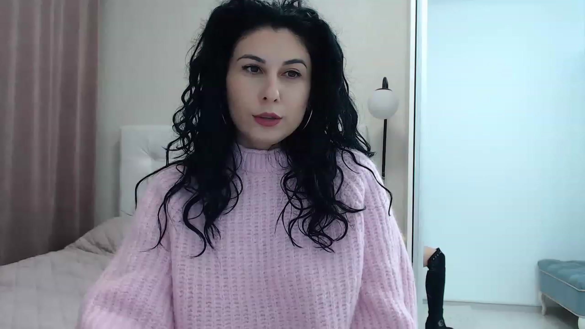 Gallery image thumbnail from Petitebunny1's myfreecams stream on, 12/12/2022, 24:41 image 12 of 20