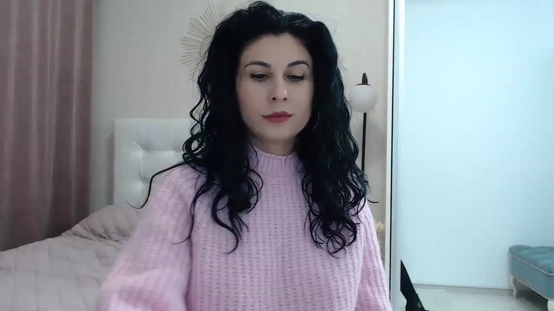 Gallery image thumbnail from Petitebunny1's myfreecams stream on, 12/12/2022, 24:41 image 16 of 20