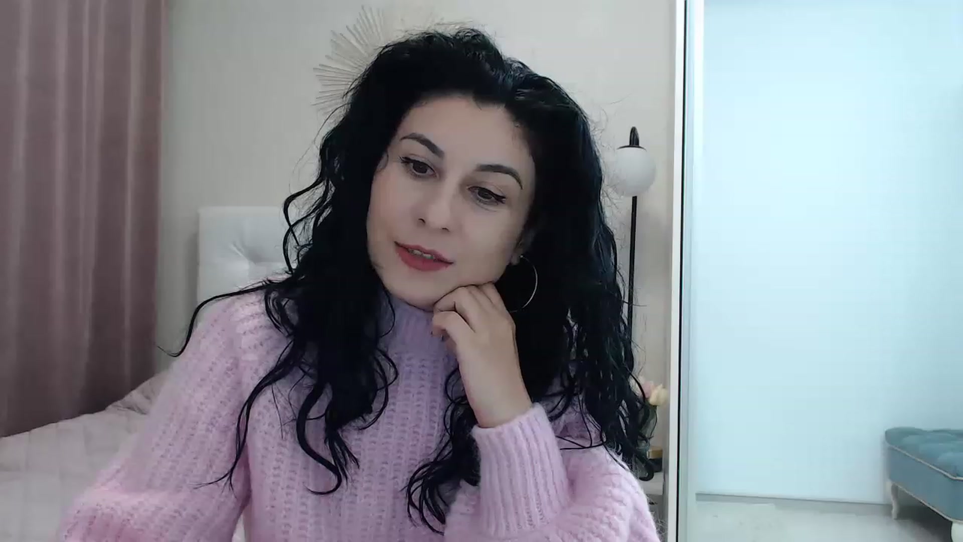 Gallery image thumbnail from Petitebunny1's myfreecams stream on, 12/12/2022, 24:41 image 17 of 20