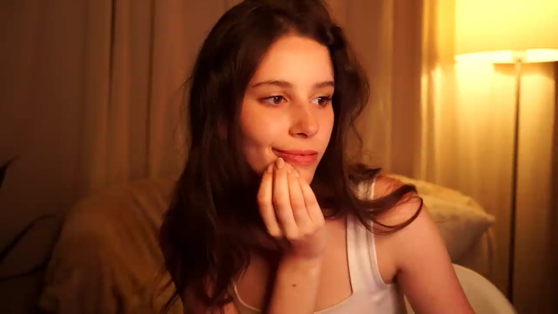 Gallery image thumbnail from PetiteeBratt's myfreecams stream on, 05/12/2026, 21:20 image 5 of 20