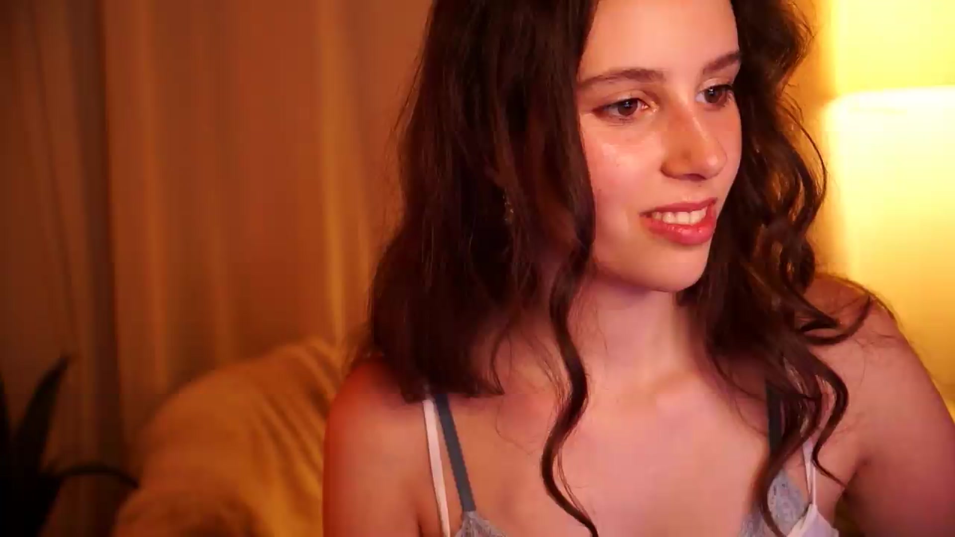 Gallery image thumbnail from PetiteeBratt's myfreecams stream on, 05/16/2026, 21:07 image 1 of 20