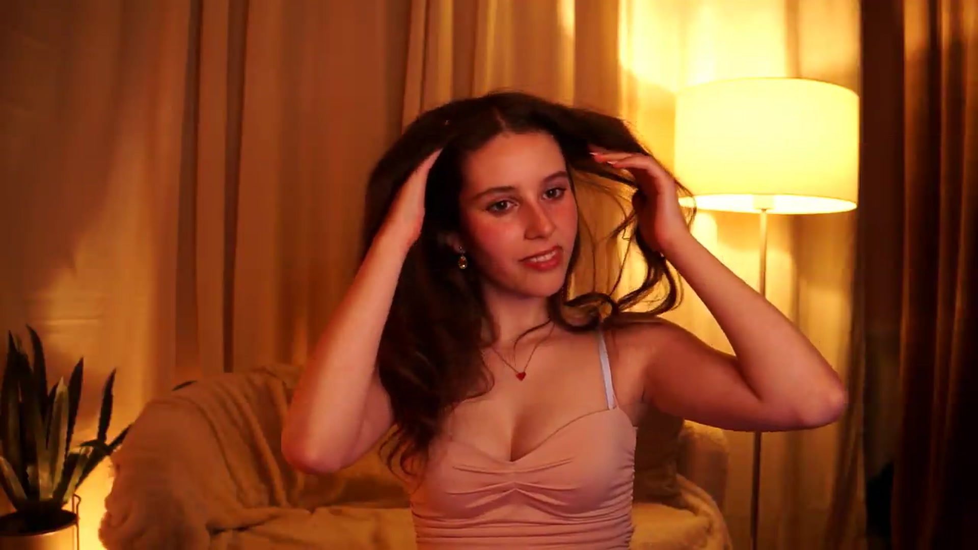 Gallery image thumbnail from PetiteeBratt's myfreecams stream on, 05/19/2026, 19:07 image 11 of 20