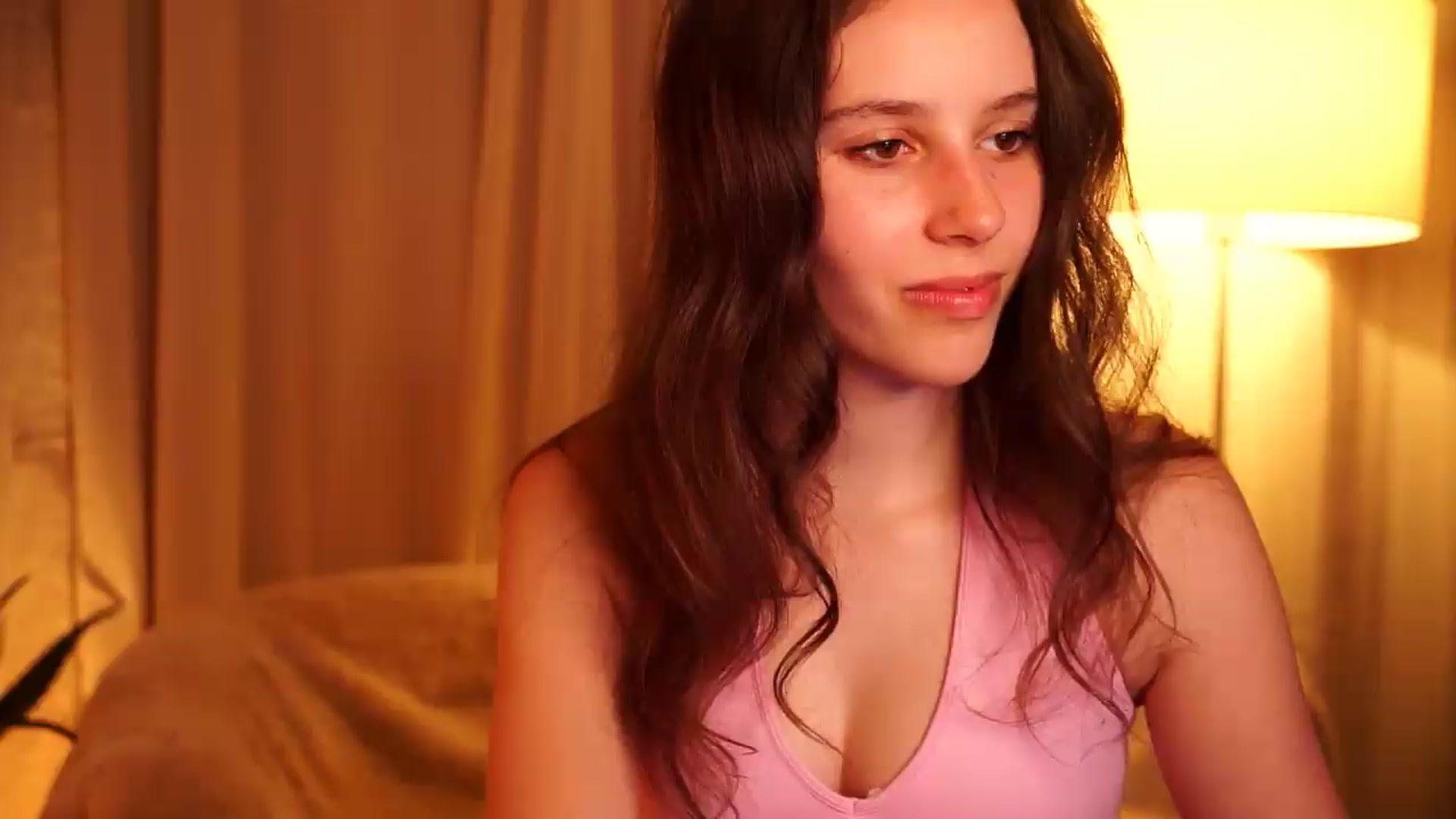 Gallery image thumbnail from PetiteeBratt's myfreecams stream on, 05/20/2026, 17:11 image 2 of 20