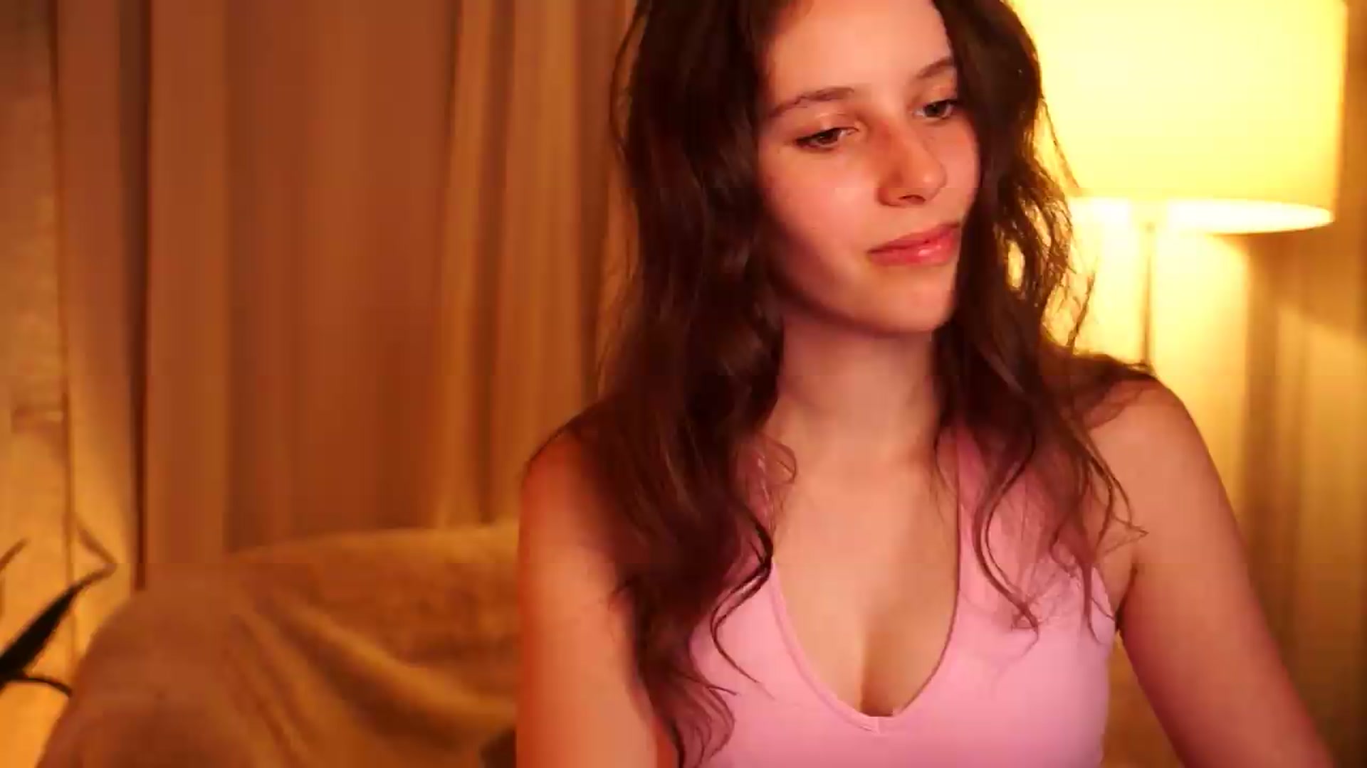 Gallery image thumbnail from PetiteeBratt's myfreecams stream on, 05/20/2026, 17:11 image 1 of 20