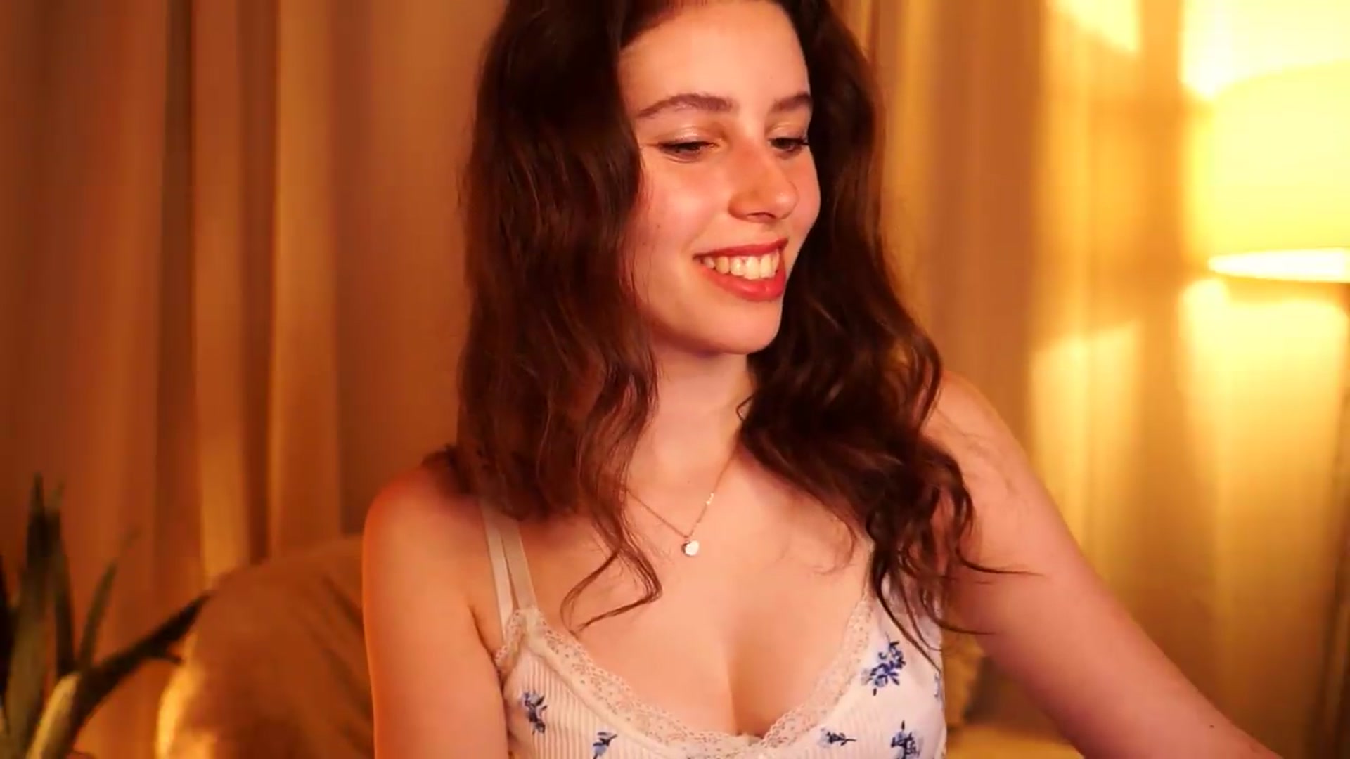 Gallery image thumbnail from PetiteeBratt's myfreecams stream on, 05/21/2026, 18:33 image 3 of 20