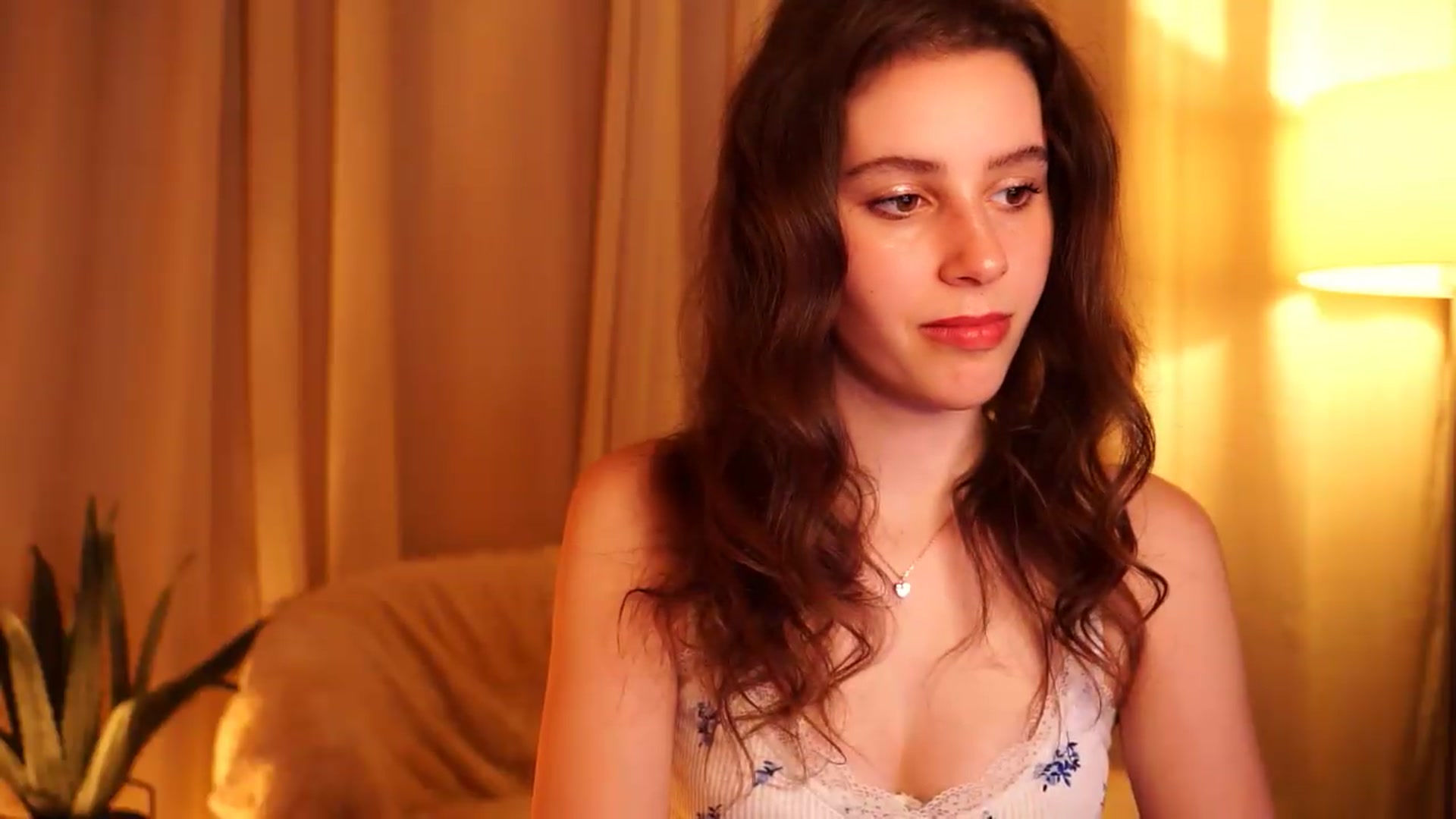 Gallery image thumbnail from PetiteeBratt's myfreecams stream on, 05/21/2026, 18:33 image 7 of 20