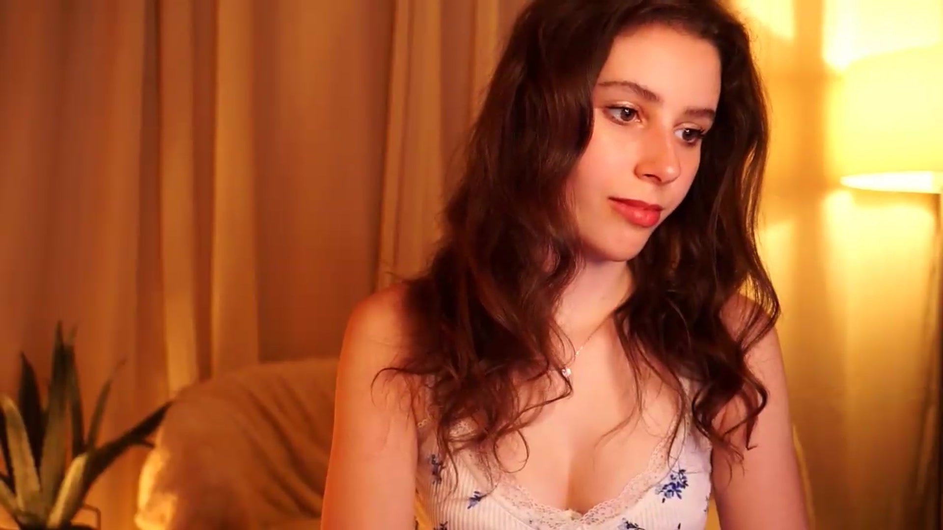 Gallery image thumbnail from PetiteeBratt's myfreecams stream on, 05/21/2026, 18:33 image 6 of 20