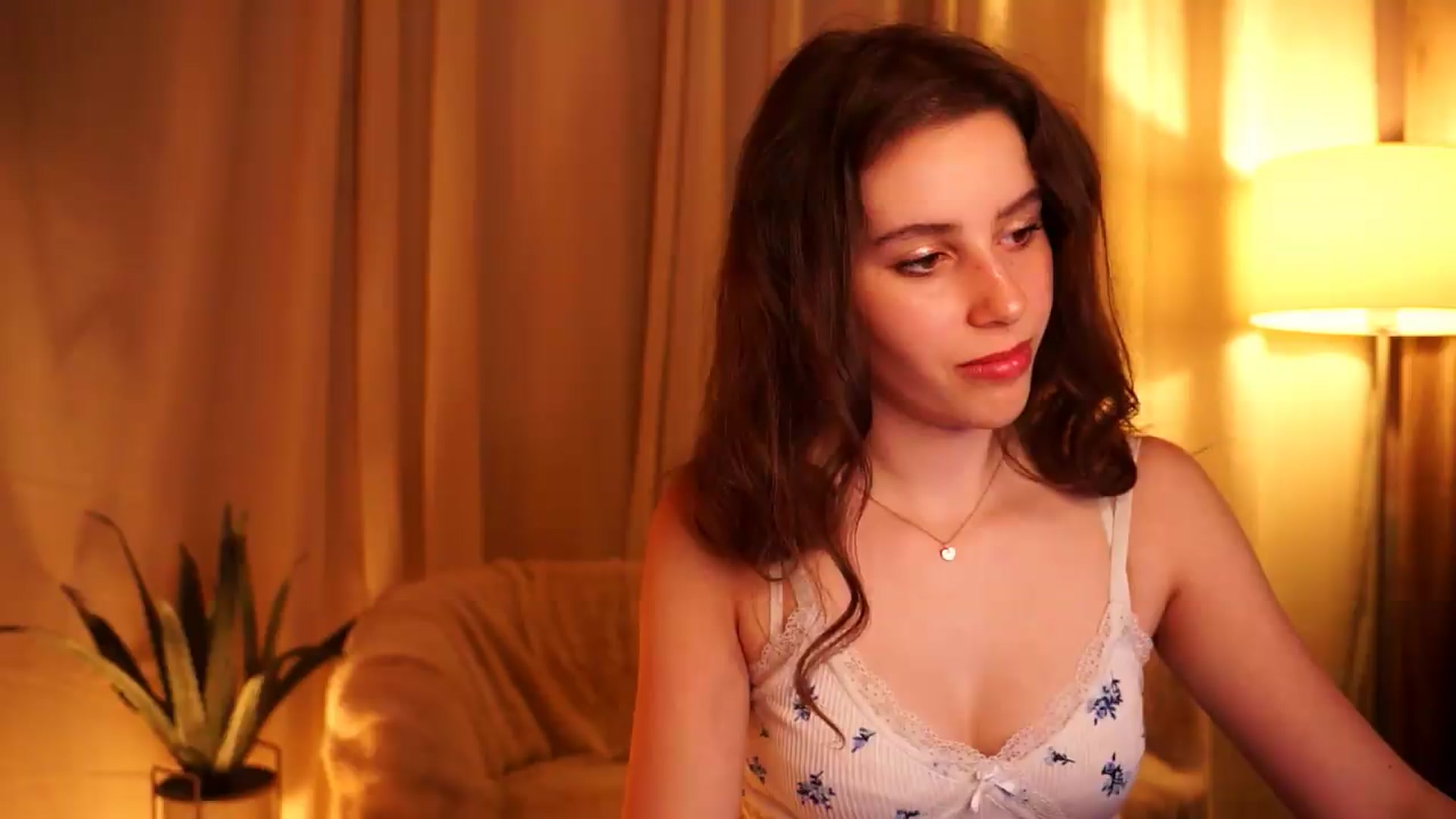 Gallery image thumbnail from PetiteeBratt's myfreecams stream on, 05/21/2026, 19:47 image 13 of 20