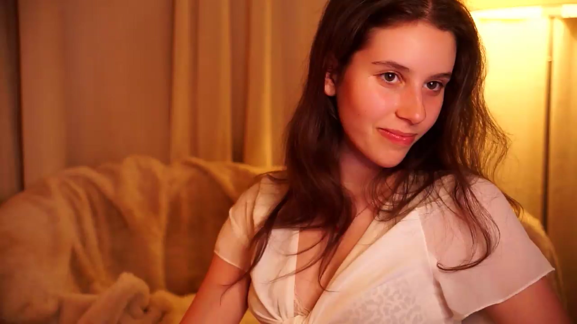 Gallery image thumbnail from PetiteeBratt's myfreecams stream on, 05/26/2026, 21:11 image 17 of 20