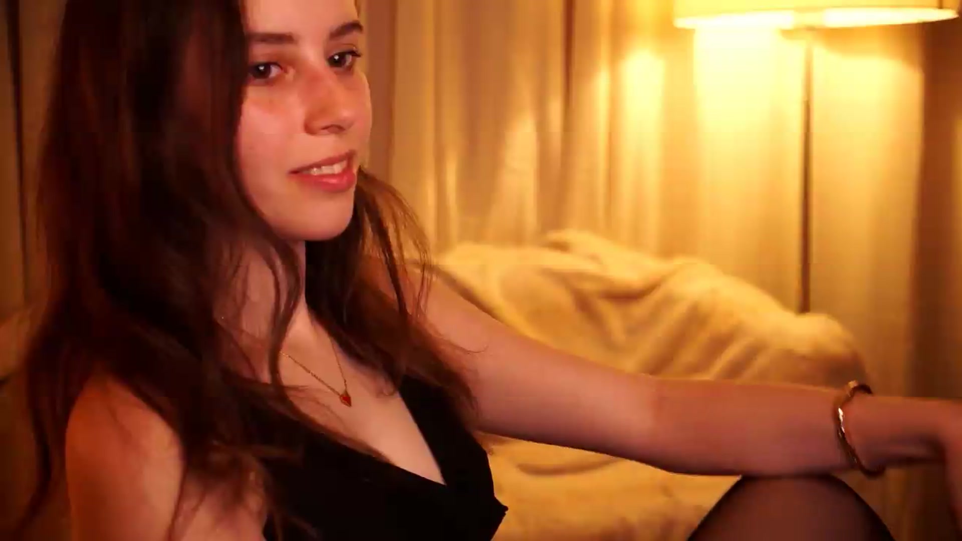 Gallery image thumbnail from PetiteeBratt's myfreecams stream on, 05/27/2026, 12:28 image 4 of 20