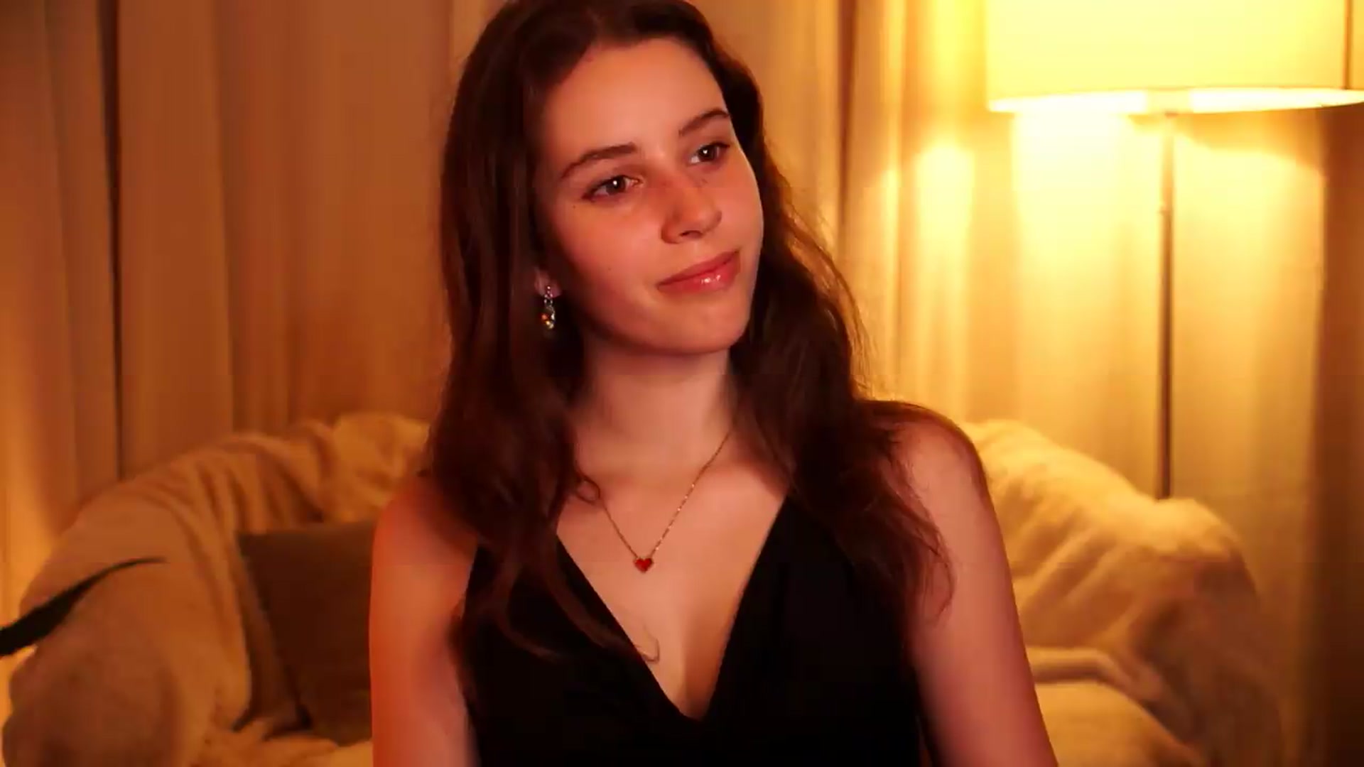 Gallery image thumbnail from PetiteeBratt's myfreecams stream on, 05/27/2026, 12:28 image 19 of 20