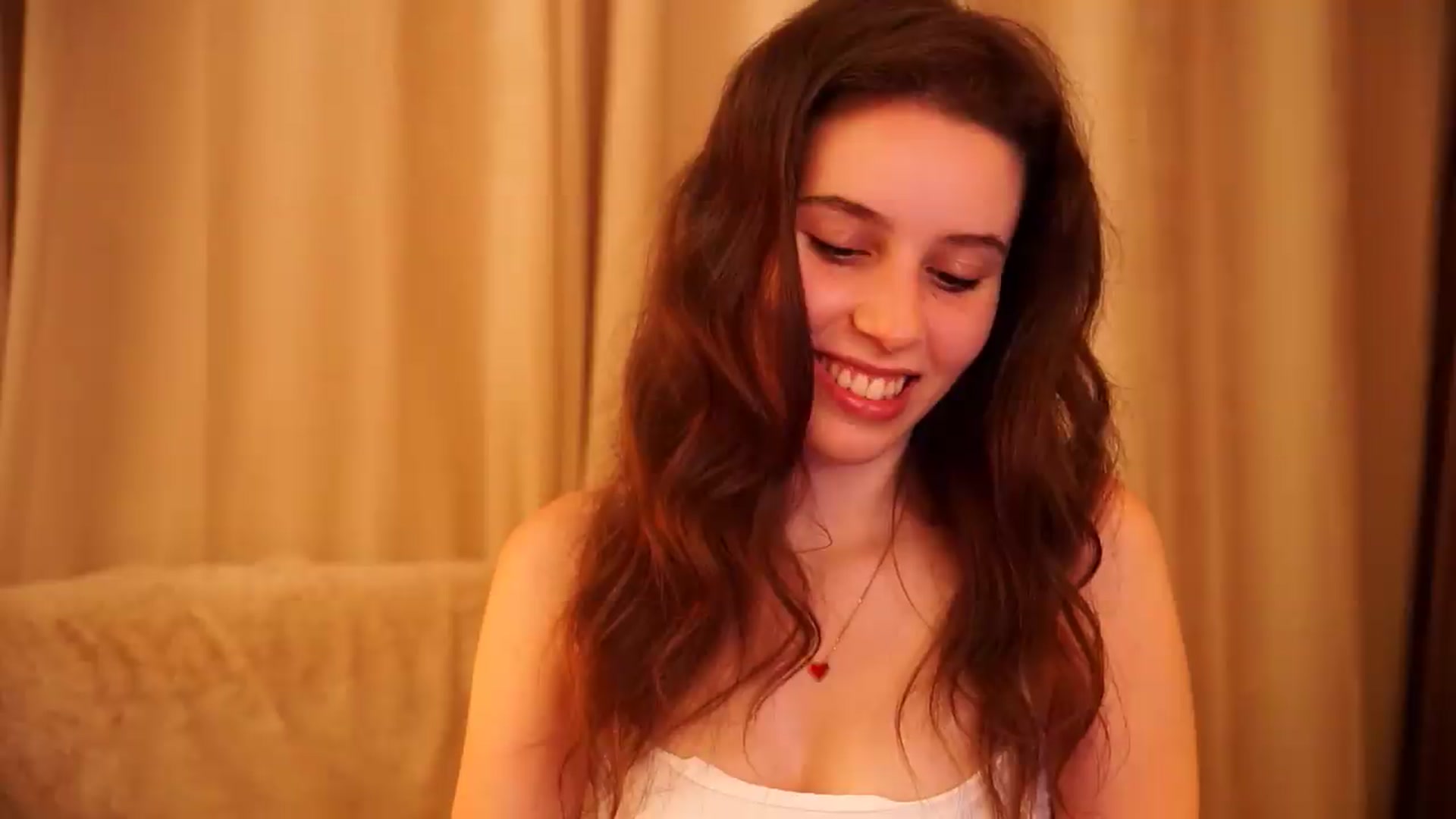 Gallery image thumbnail from PetiteeBratt's myfreecams stream on, 05/31/2026, 08:33 image 8 of 20