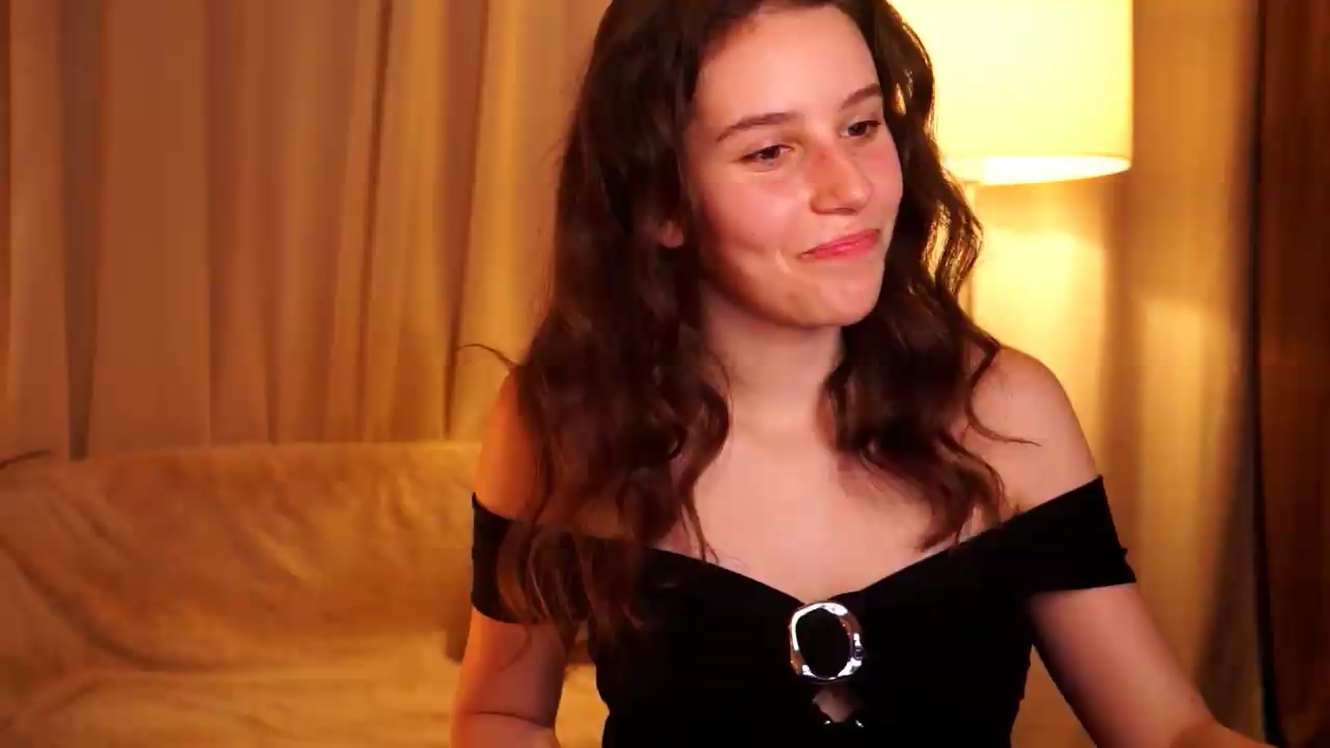 Gallery image thumbnail from PetiteeBratt's myfreecams stream on, 06/04/2026, 10:22 image 5 of 20