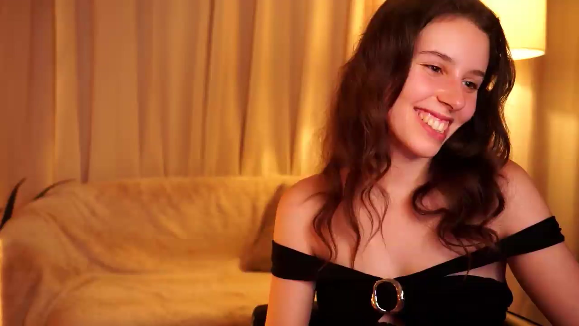 Gallery image thumbnail from PetiteeBratt's myfreecams stream on, 06/04/2026, 11:48 image 20 of 20