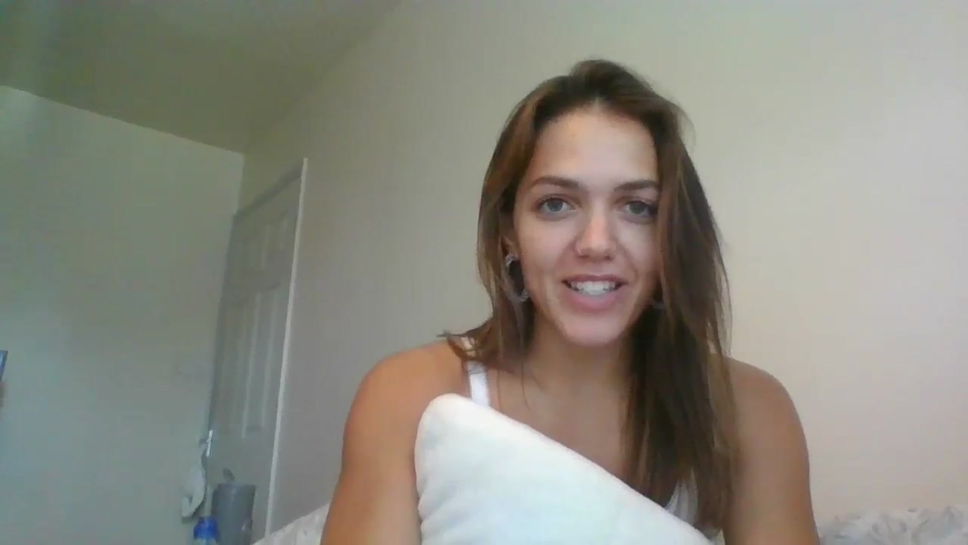 Gallery image thumbnail from Petiteitalian's myfreecams stream on, 07/25/2023, 12:29 image 16 of 20