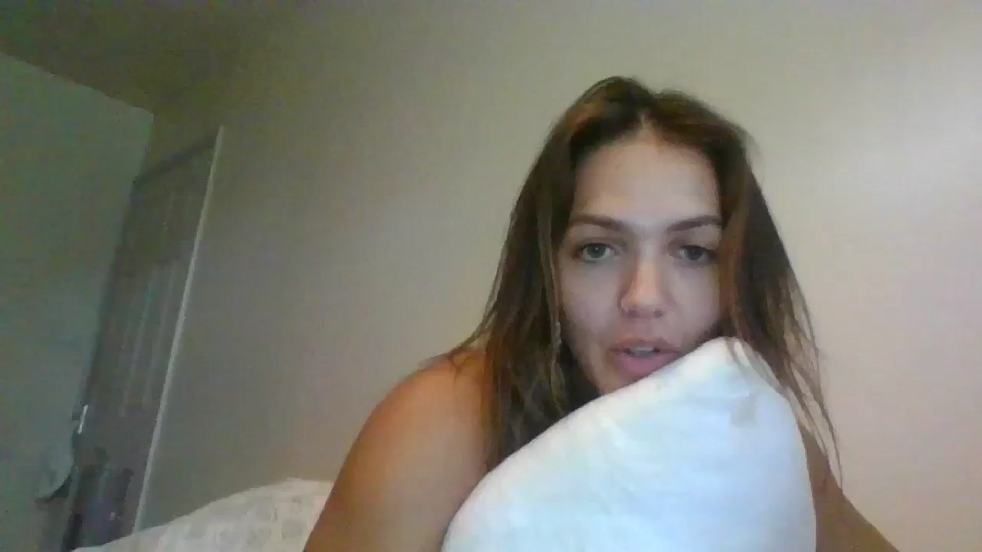 Gallery image thumbnail from Petiteitalian's myfreecams stream on, 07/25/2023, 13:37 image 17 of 20