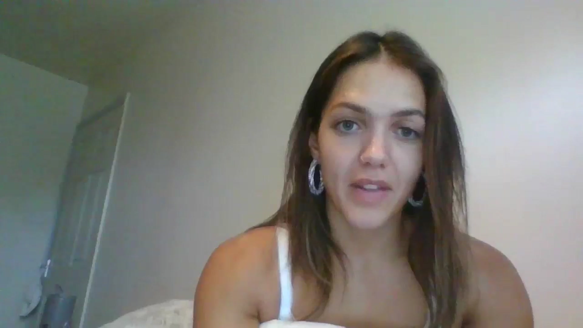 Gallery image thumbnail from Petiteitalian's myfreecams stream on, 07/25/2023, 13:37 image 11 of 20