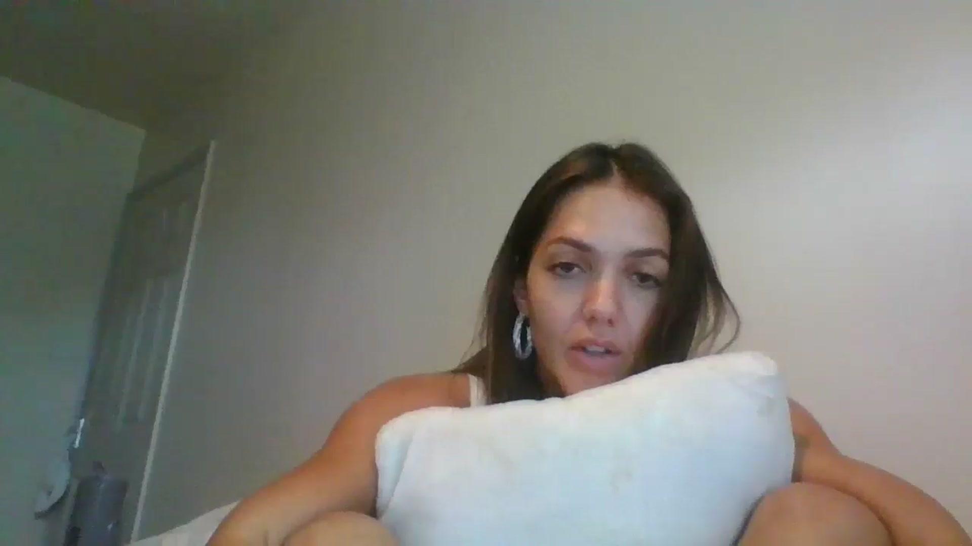 Gallery image thumbnail from Petiteitalian's myfreecams stream on, 07/25/2023, 13:37 image 12 of 20