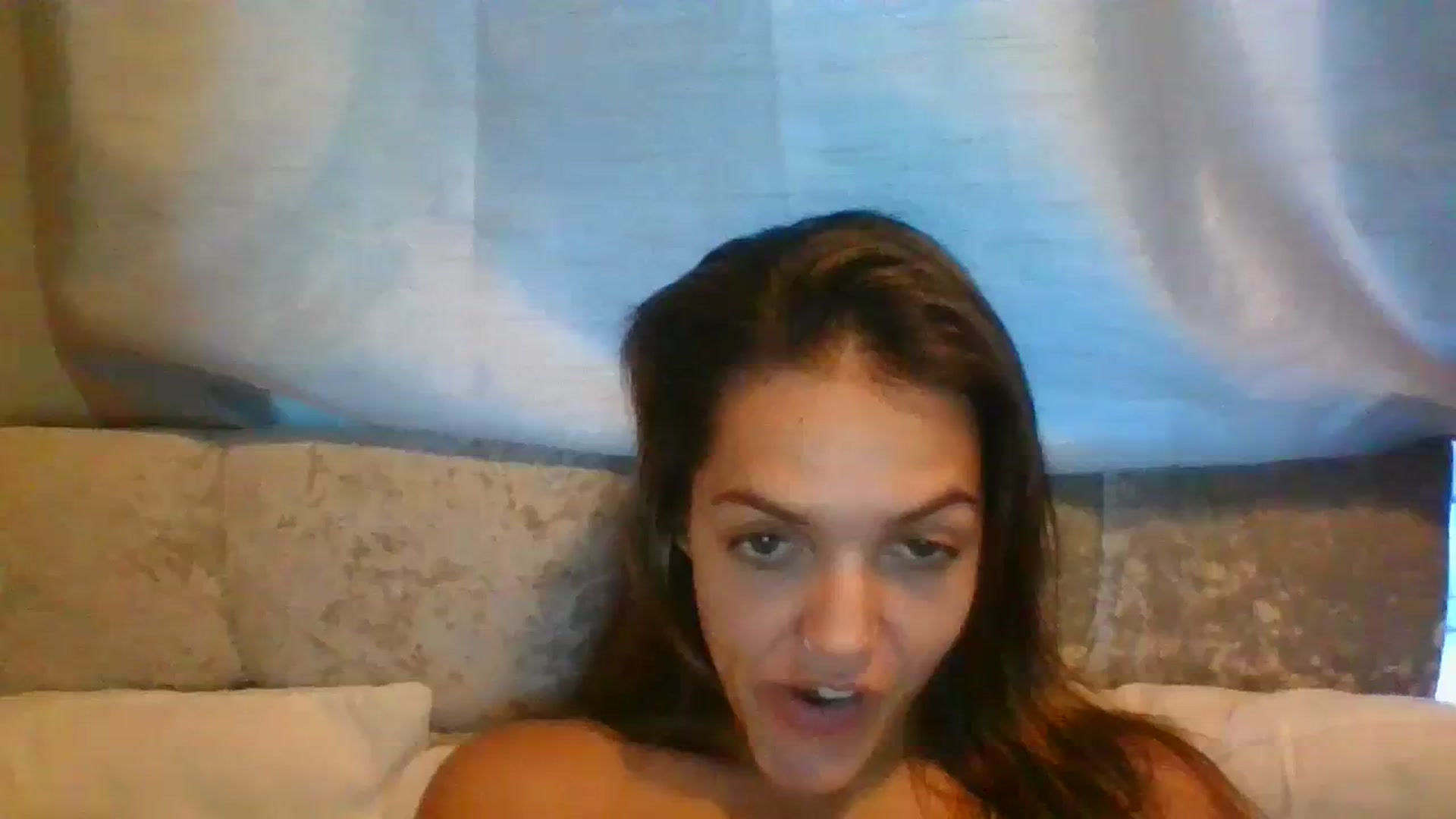 Gallery image thumbnail from Petiteitalian's myfreecams stream on, 07/25/2023, 20:13 image 14 of 20