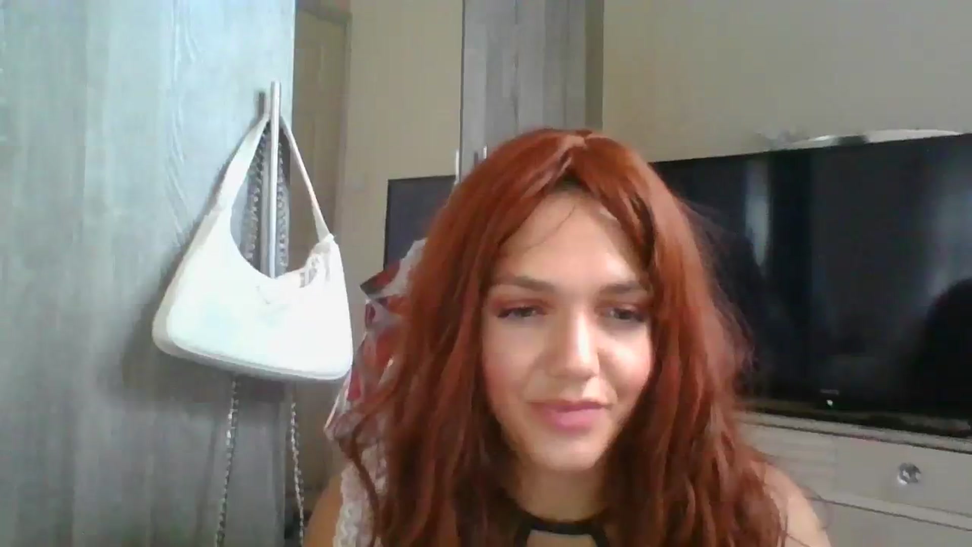 Gallery image thumbnail from Petiteitalian's myfreecams stream on, 08/14/2023, 14:18 image 11 of 20