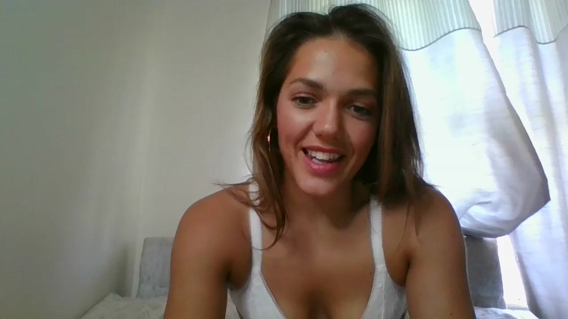 Gallery image thumbnail from Petiteitalian's myfreecams stream on, 09/03/2023, 13:09 image 13 of 20