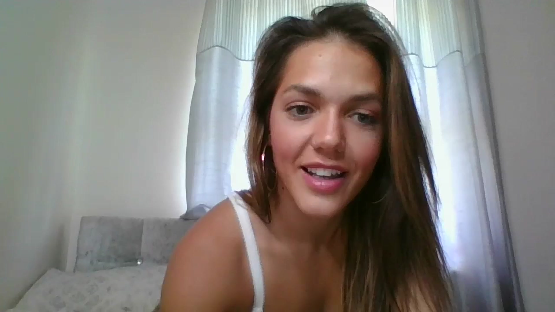 Gallery image thumbnail from Petiteitalian's myfreecams stream on, 09/03/2023, 13:09 image 16 of 20