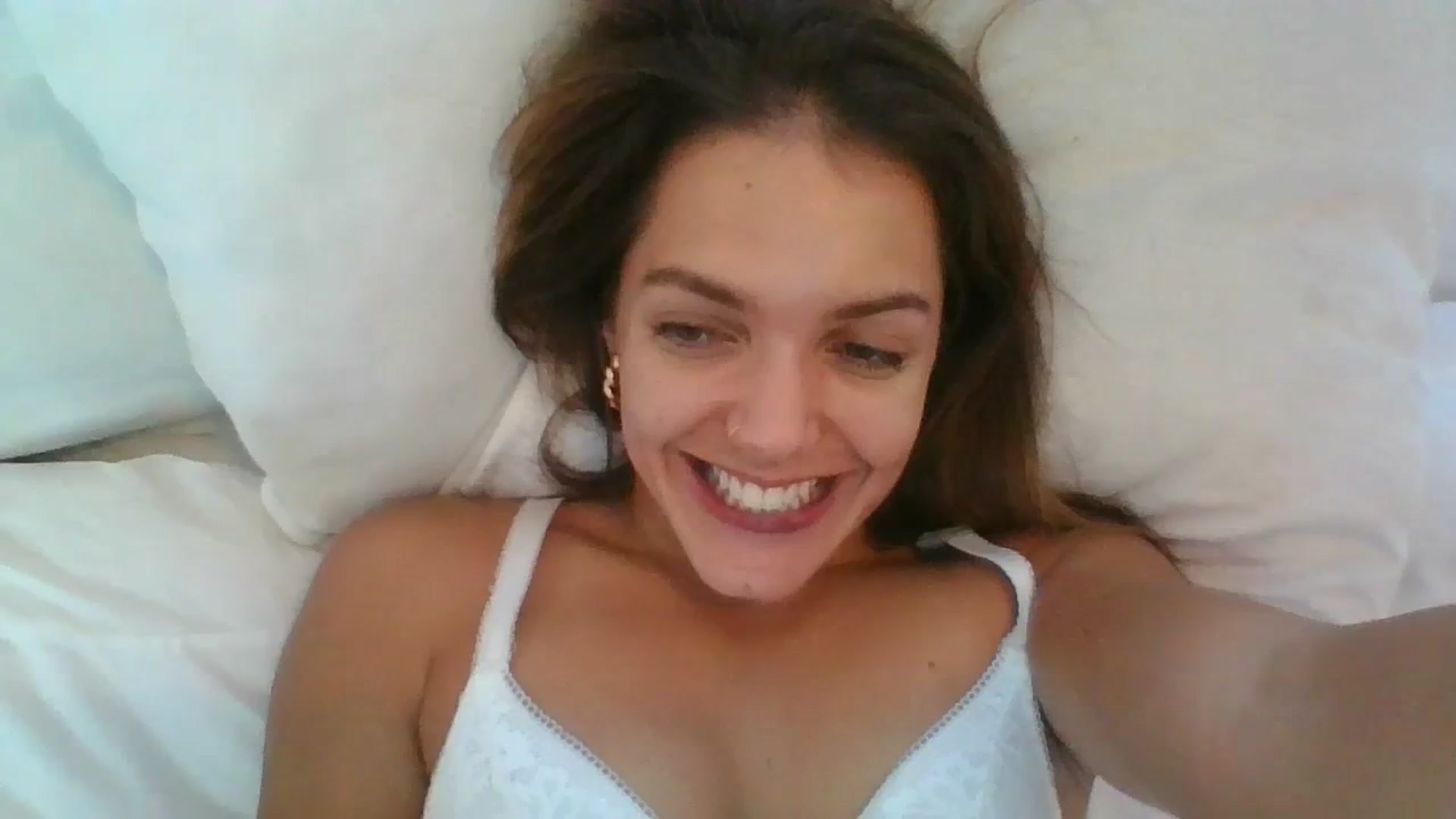 Gallery image thumbnail from Petiteitalian's myfreecams stream on, 09/15/2023, 13:13 image 6 of 20