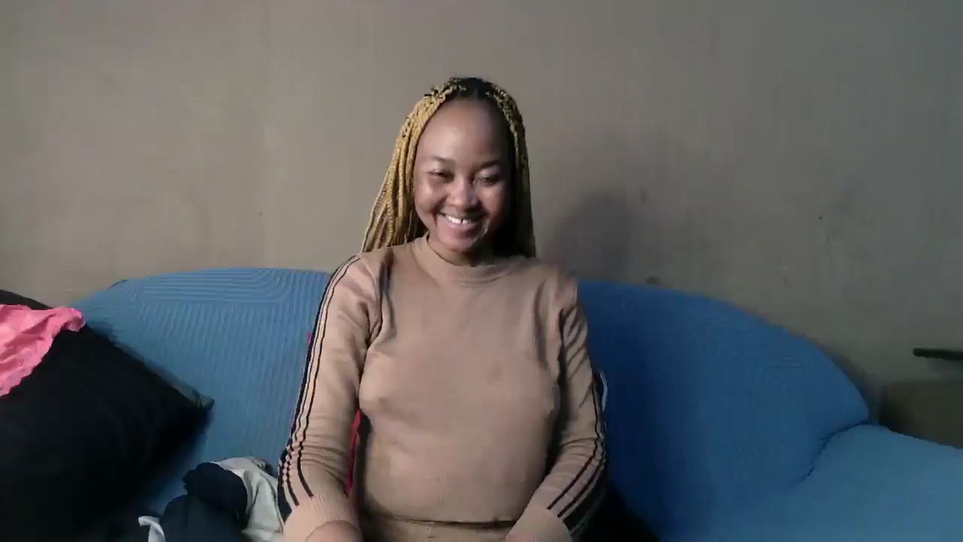 Gallery image thumbnail from Petitex's myfreecams stream on, 08/12/2025, 13:03 image 6 of 20