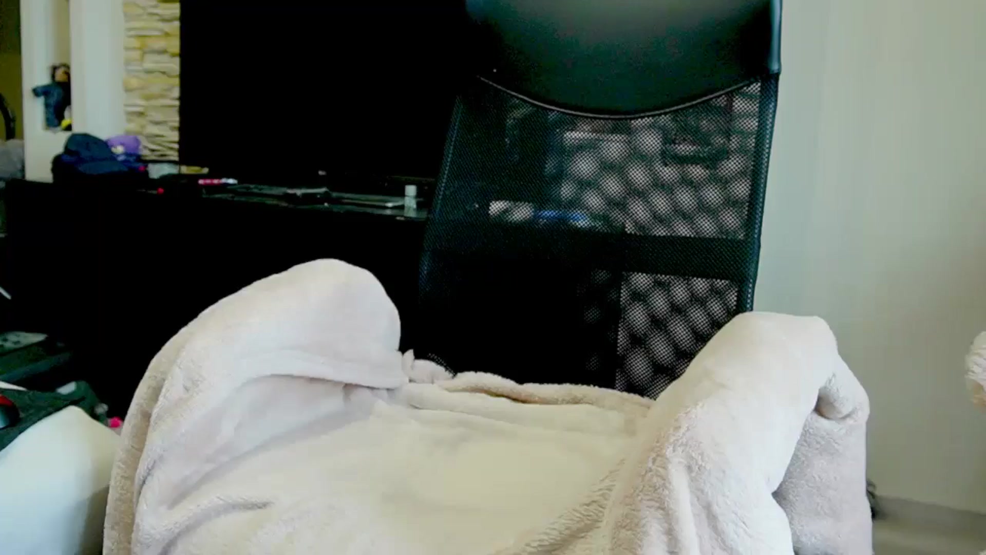 Gallery image thumbnail from Petronellaxxx's myfreecams stream on, 08/21/2025, 14:40 image 12 of 20