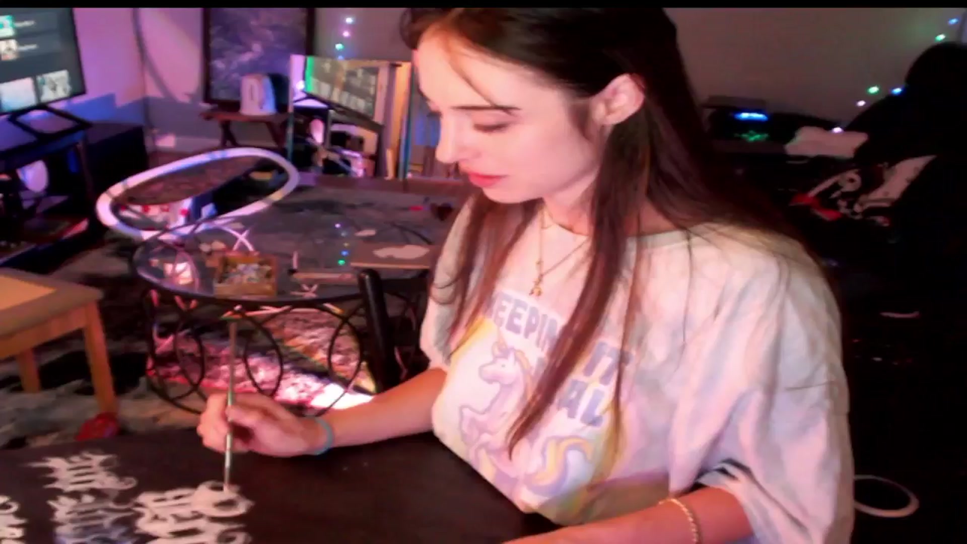 Gallery image thumbnail from Petunias's myfreecams stream on, 05/29/2024, 04:51 image 17 of 20