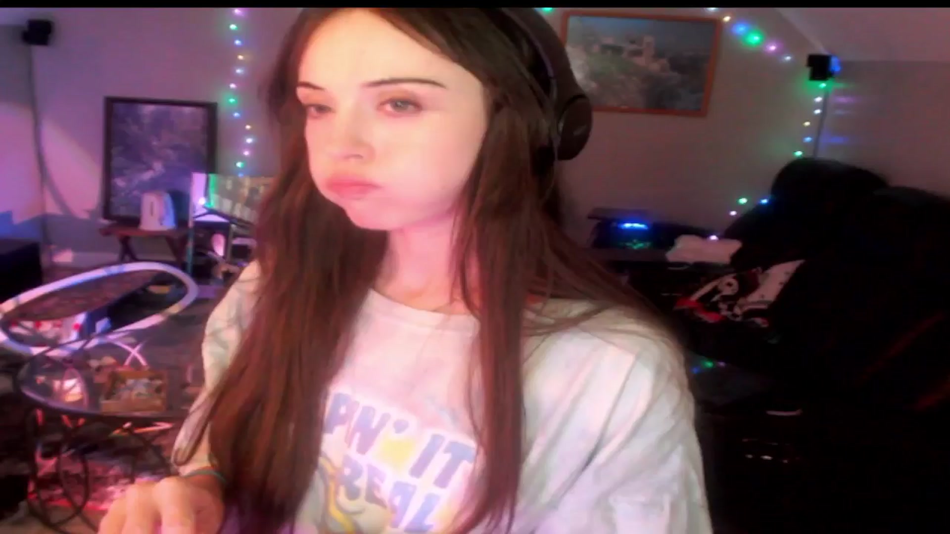 Gallery image thumbnail from Petunias's myfreecams stream on, 05/29/2024, 04:51 image 2 of 20
