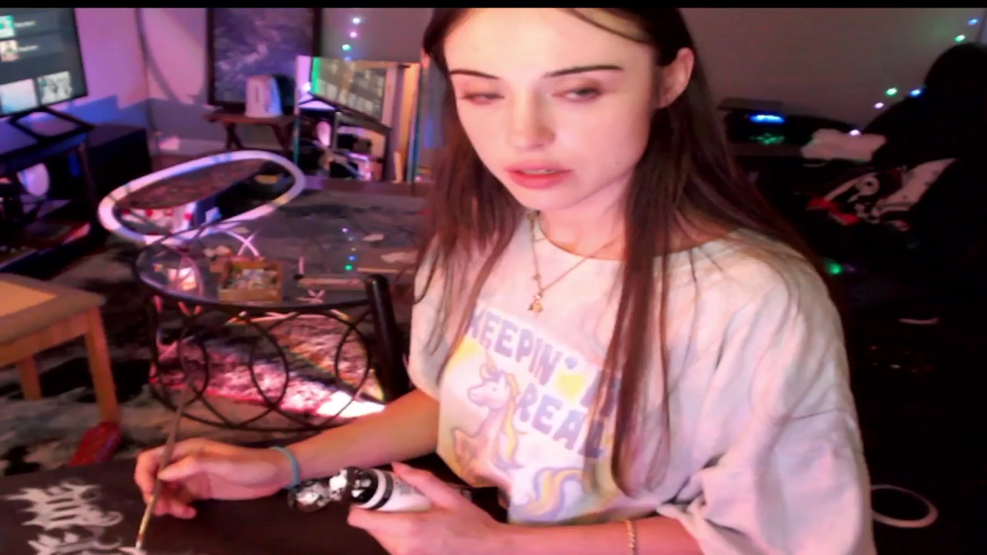 Gallery image thumbnail from Petunias's myfreecams stream on, 05/29/2024, 04:51 image 16 of 20