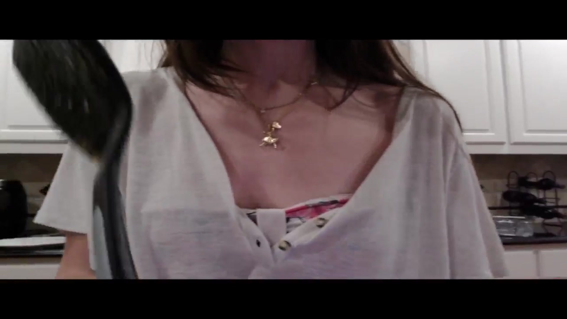 Gallery image thumbnail from Petunias's myfreecams stream on, 05/30/2024, 21:37 image 17 of 20