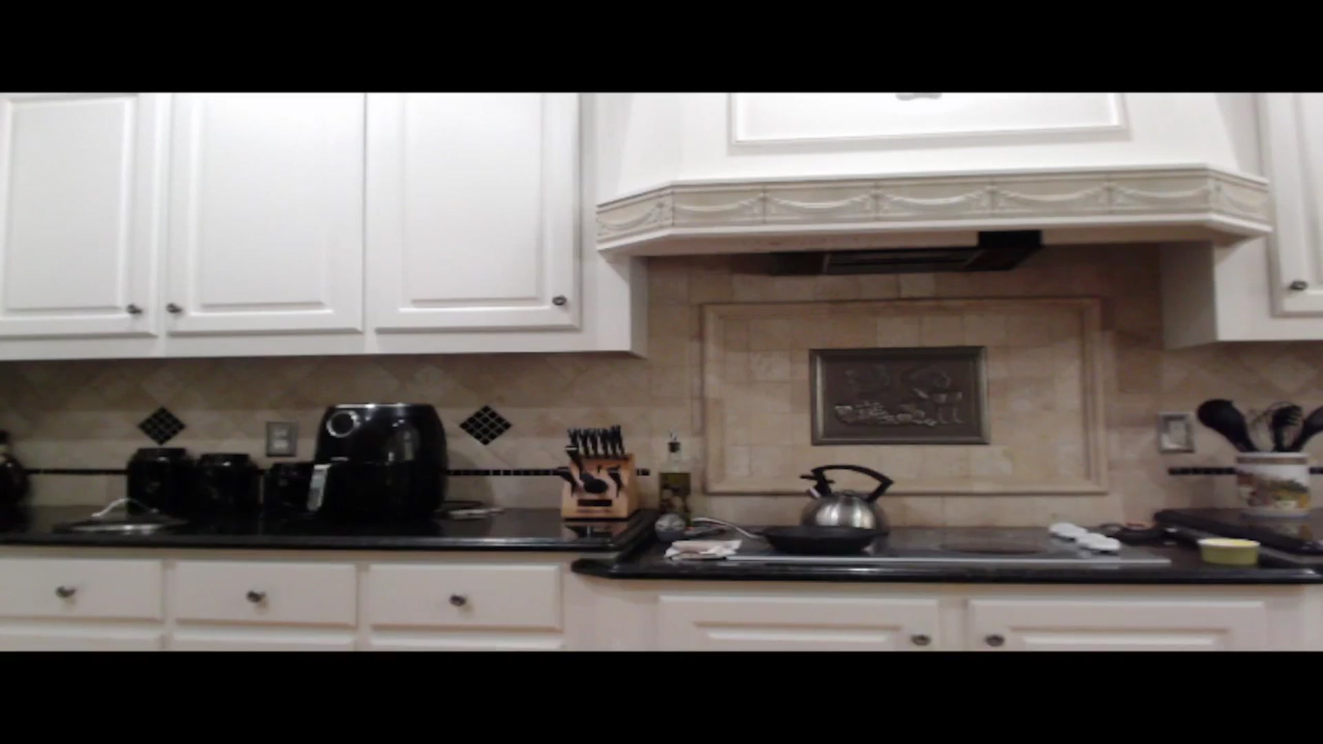 Gallery image thumbnail from Petunias's myfreecams stream on, 05/30/2024, 21:37 image 15 of 20