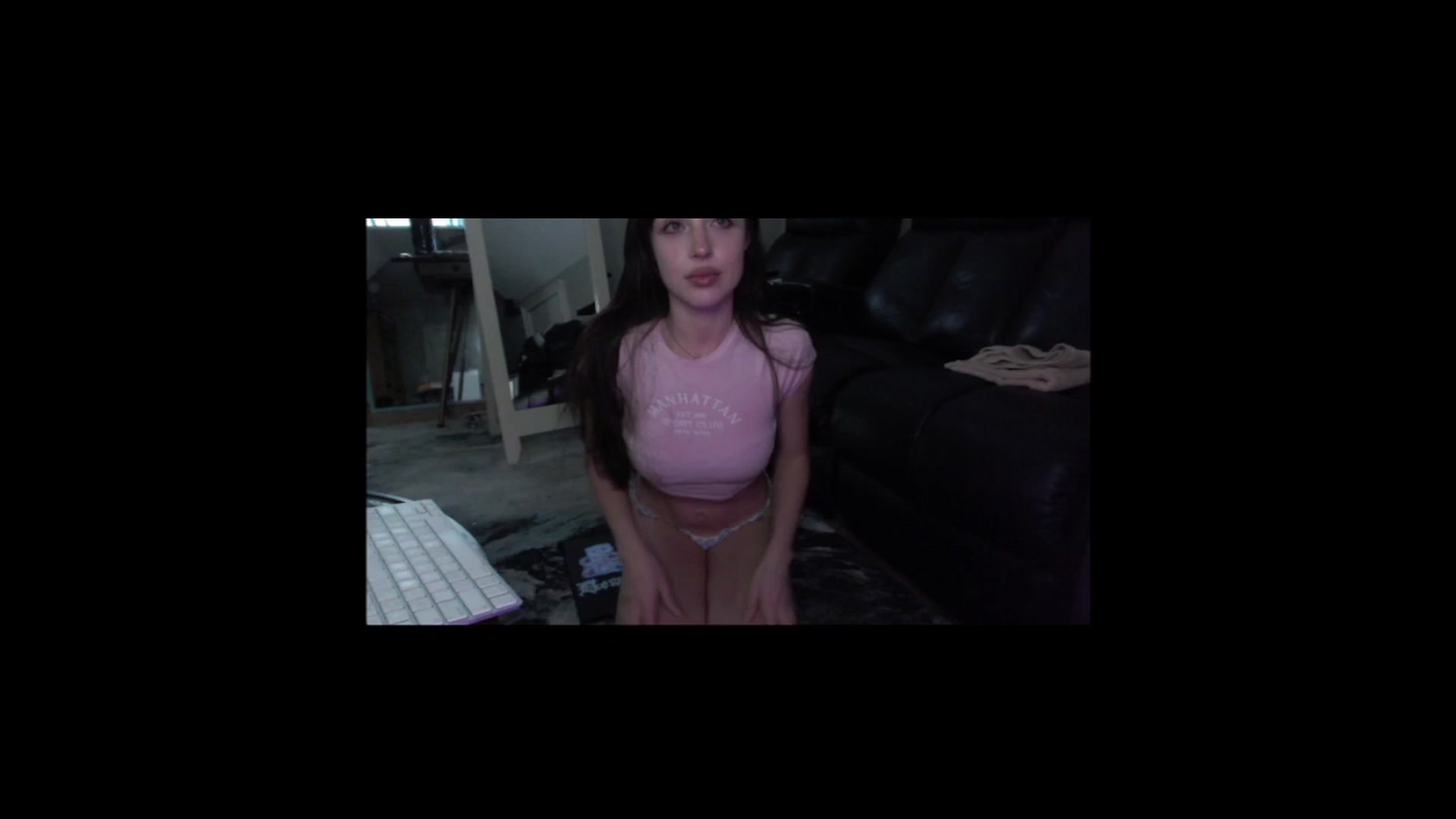 Gallery image thumbnail from Petunias's myfreecams stream on, 06/01/2024, 20:24 image 8 of 20