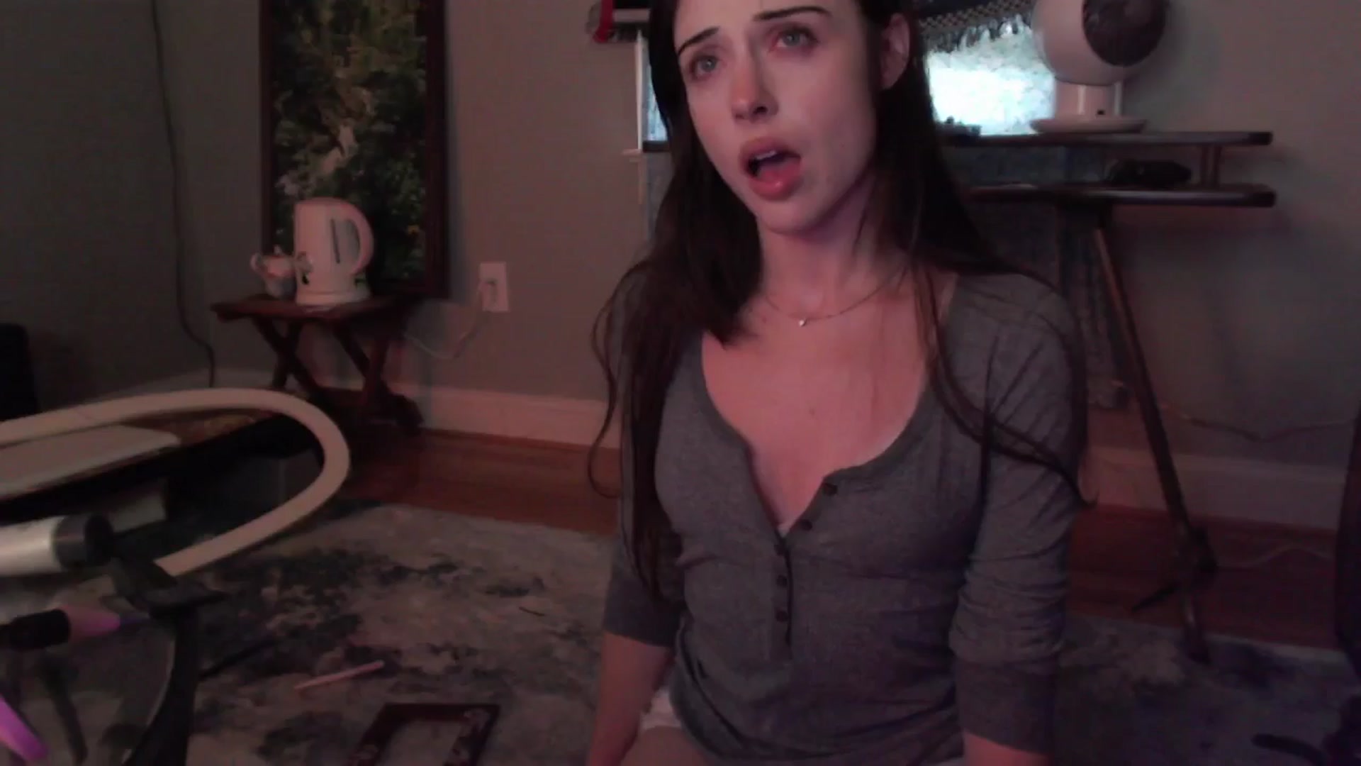 Gallery image thumbnail from Petunias's myfreecams stream on, 06/02/2024, 19:44 image 2 of 20