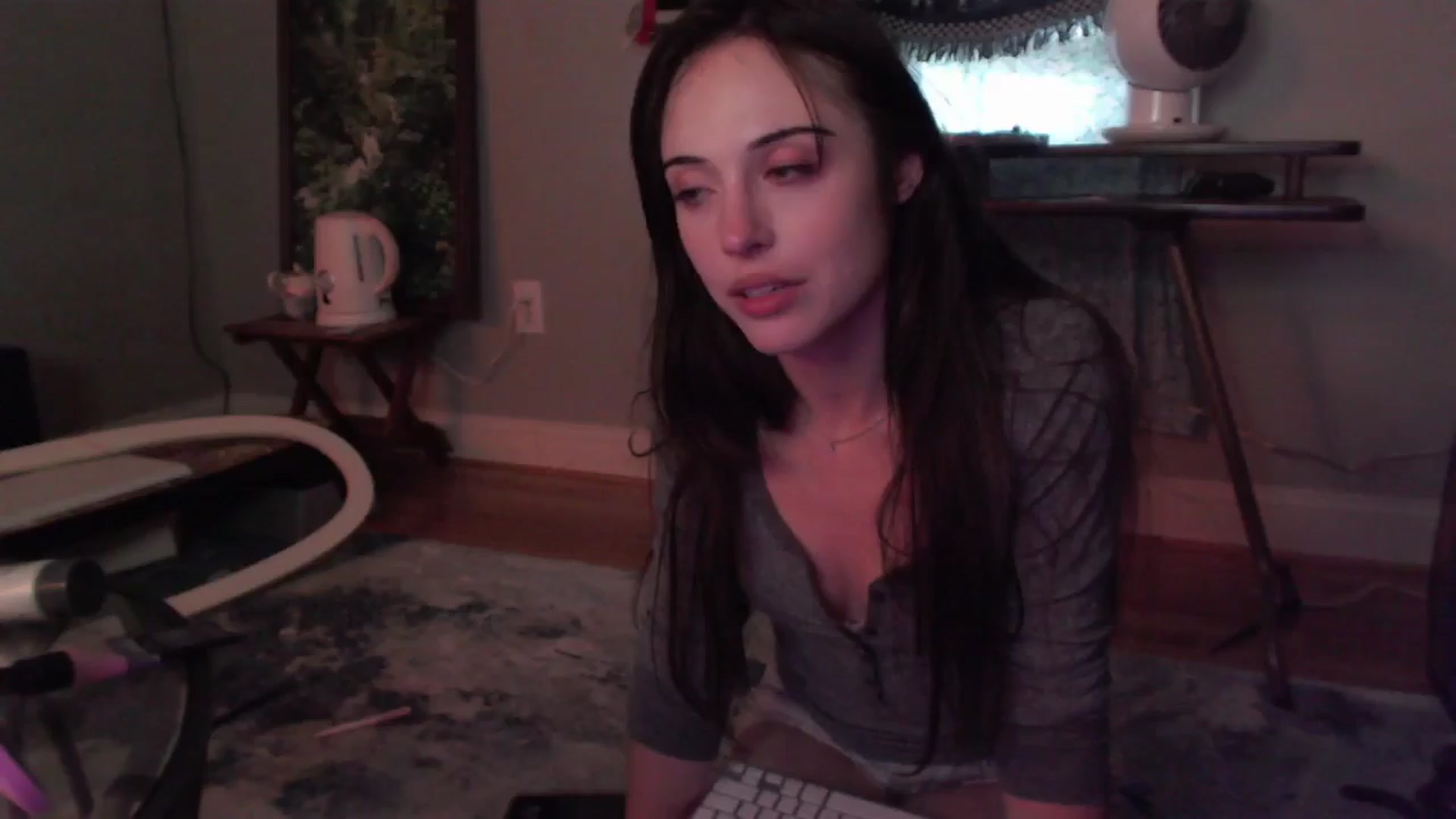 Gallery image thumbnail from Petunias's myfreecams stream on, 06/02/2024, 19:44 image 6 of 20