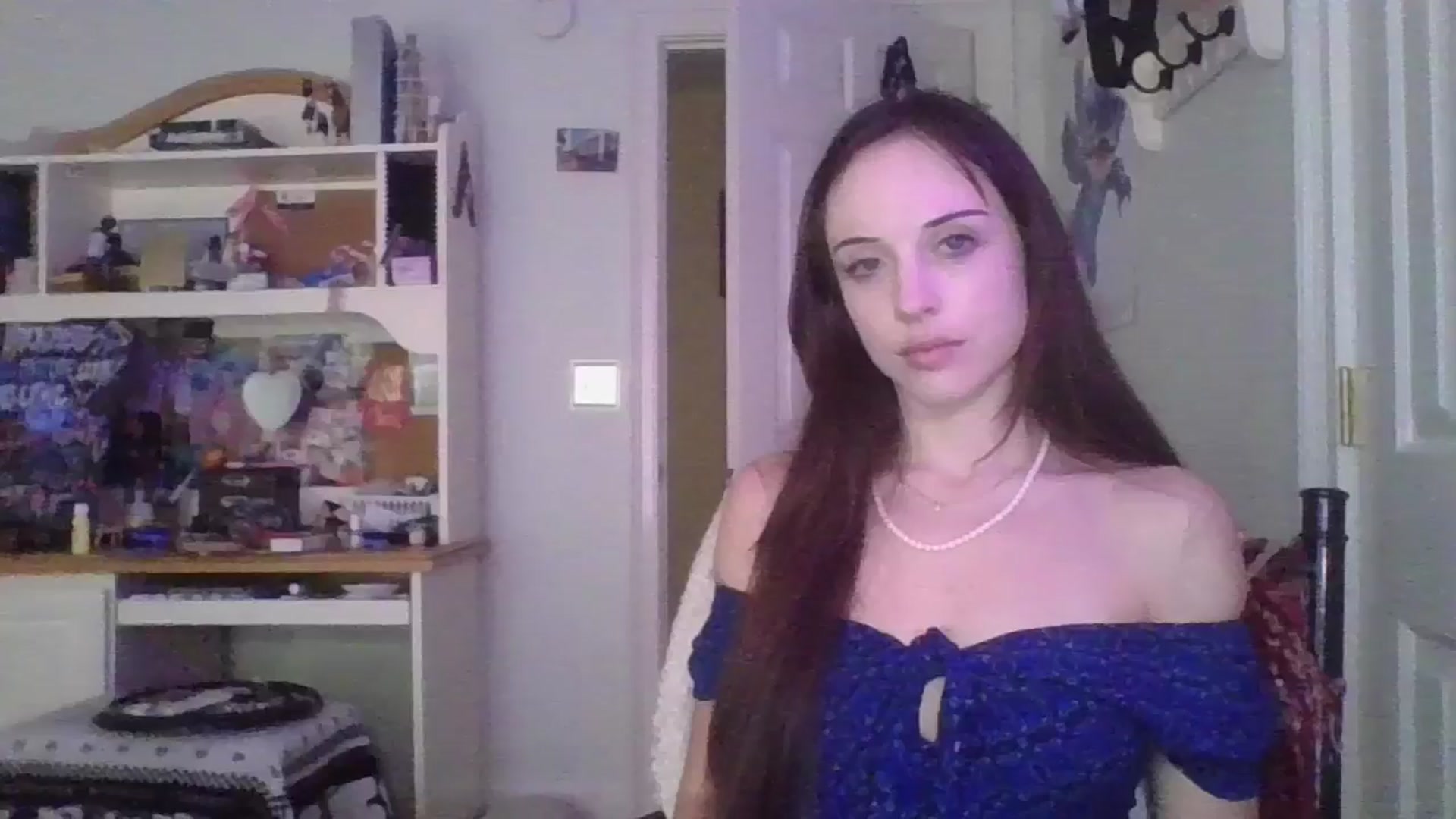 Gallery image thumbnail from Petunias's myfreecams stream on, 10/01/2024, 18:31 image 20 of 20