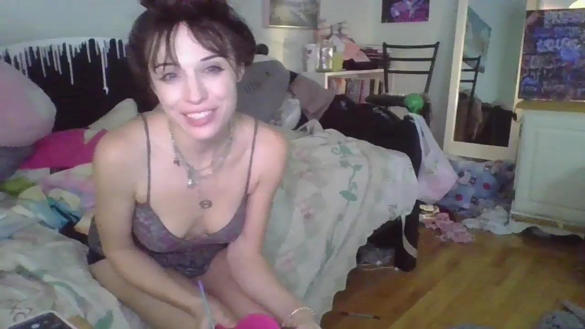Gallery image thumbnail from Petunias's myfreecams stream on, 10/04/2024, 19:30 image 4 of 20
