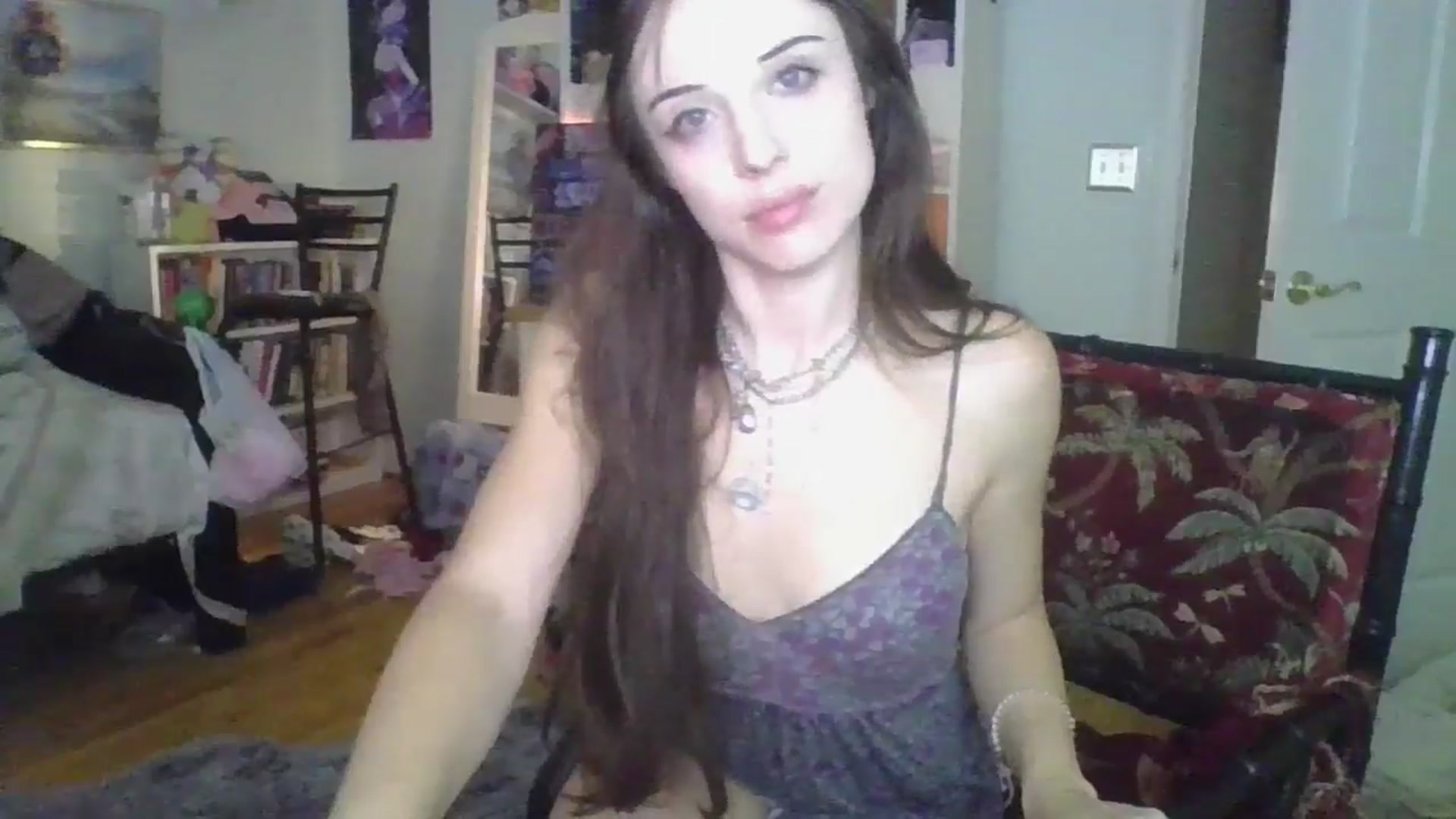 Gallery image thumbnail from Petunias's myfreecams stream on, 10/04/2024, 19:30 image 19 of 20