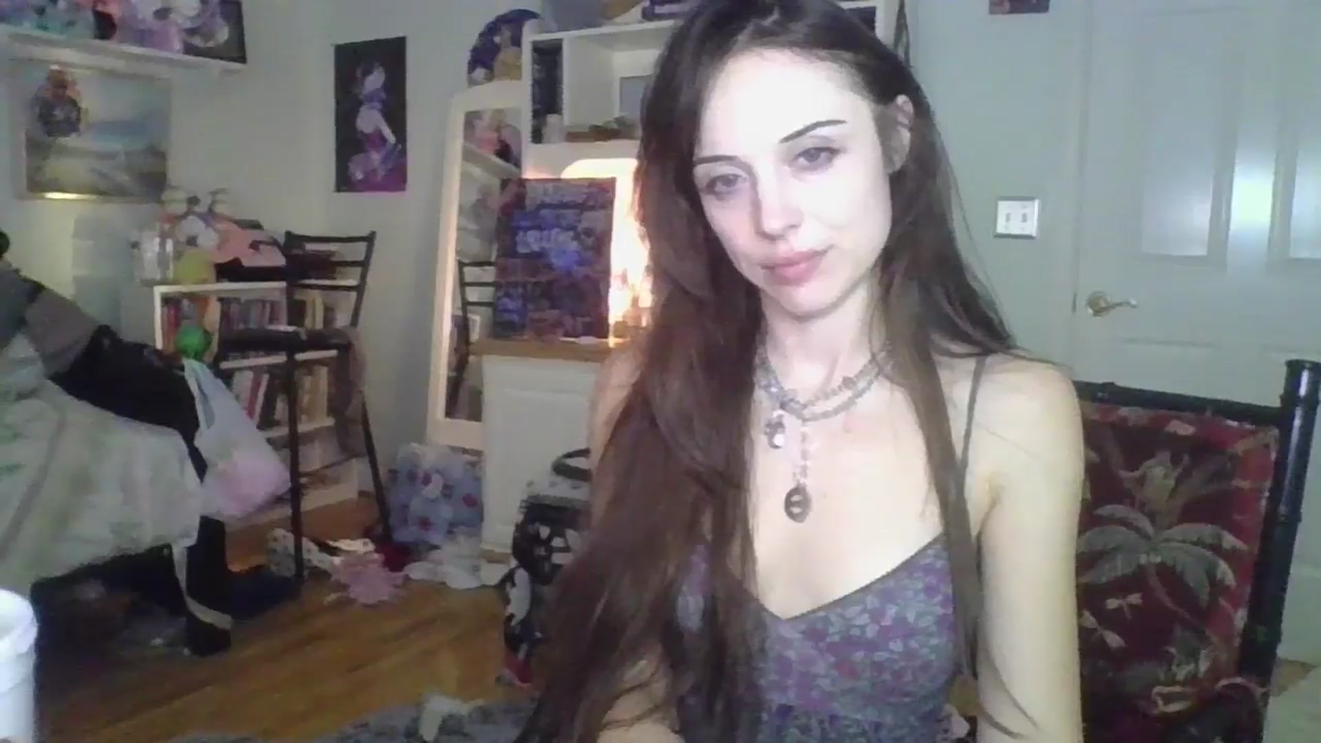 Gallery image thumbnail from Petunias's myfreecams stream on, 10/04/2024, 19:30 image 16 of 20