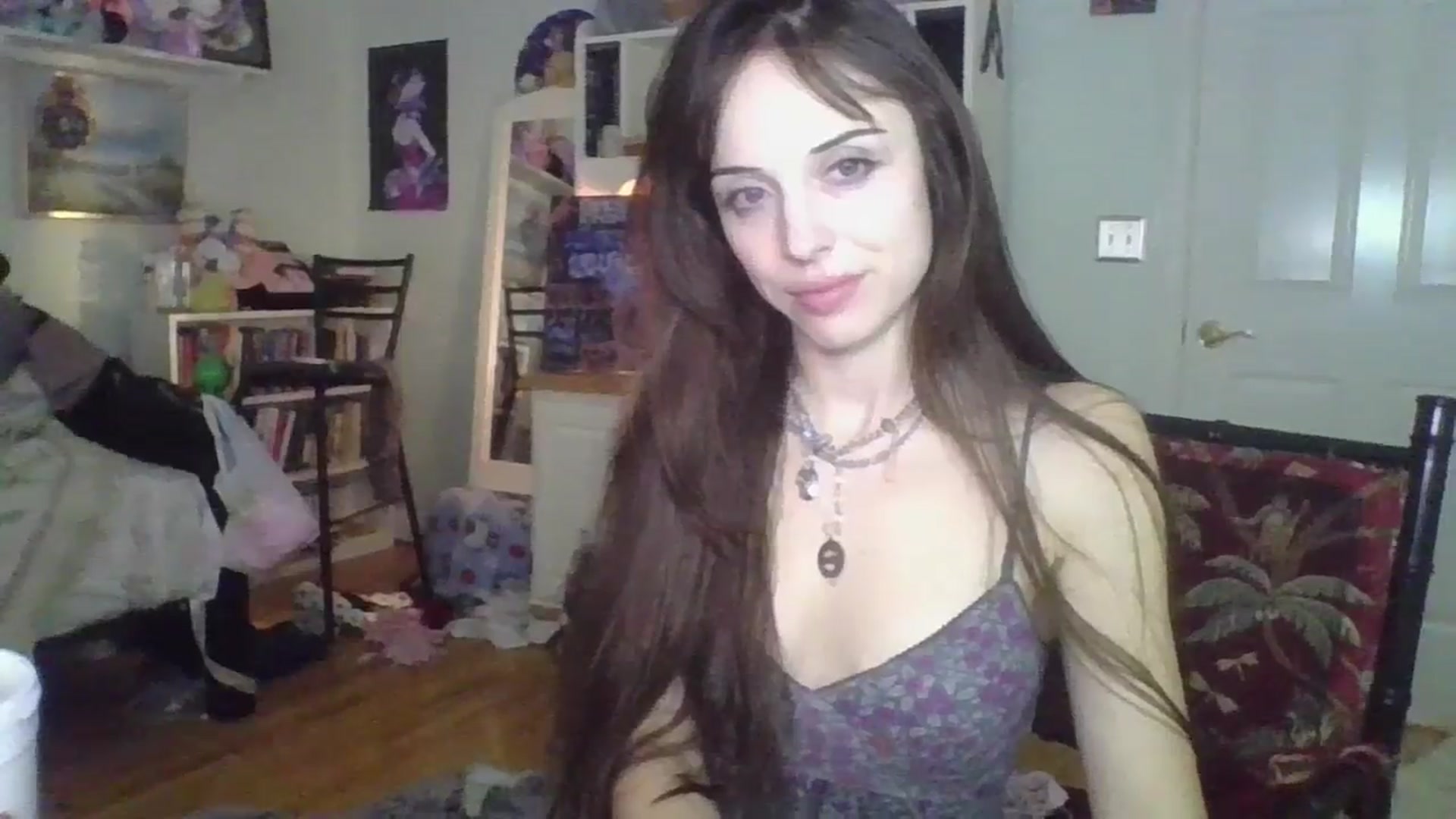 Gallery image thumbnail from Petunias's myfreecams stream on, 10/04/2024, 19:30 image 15 of 20