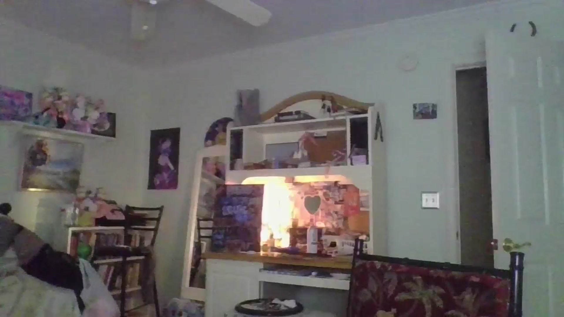 Gallery image thumbnail from Petunias's myfreecams stream on, 10/04/2024, 19:30 image 10 of 20