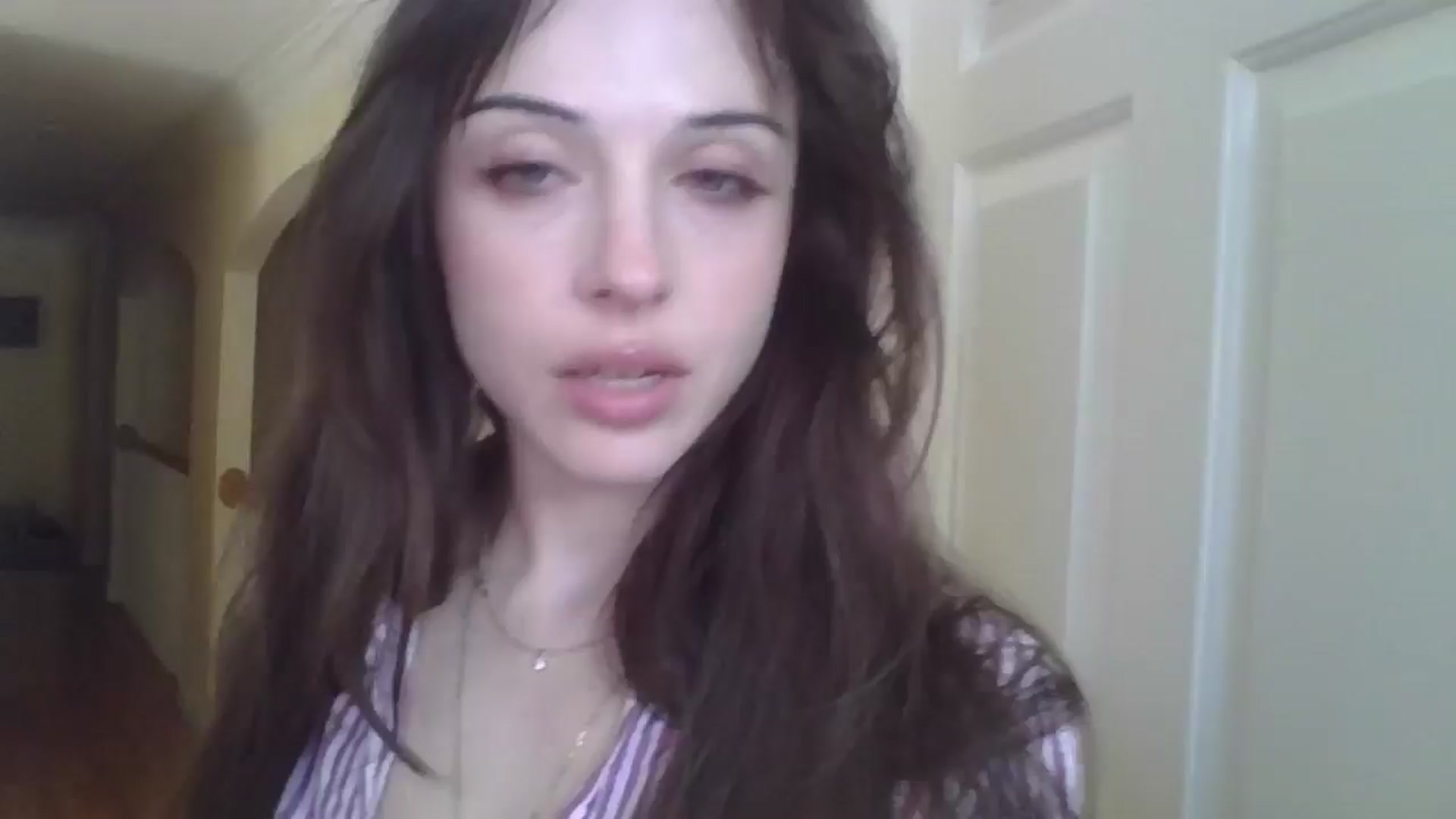 Gallery image thumbnail from Petunias's myfreecams stream on, 10/13/2024, 17:47 image 12 of 20