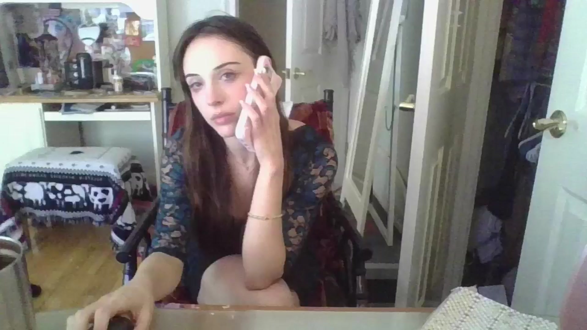 Gallery image thumbnail from Petunias's myfreecams stream on, 10/21/2024, 19:24 image 9 of 20