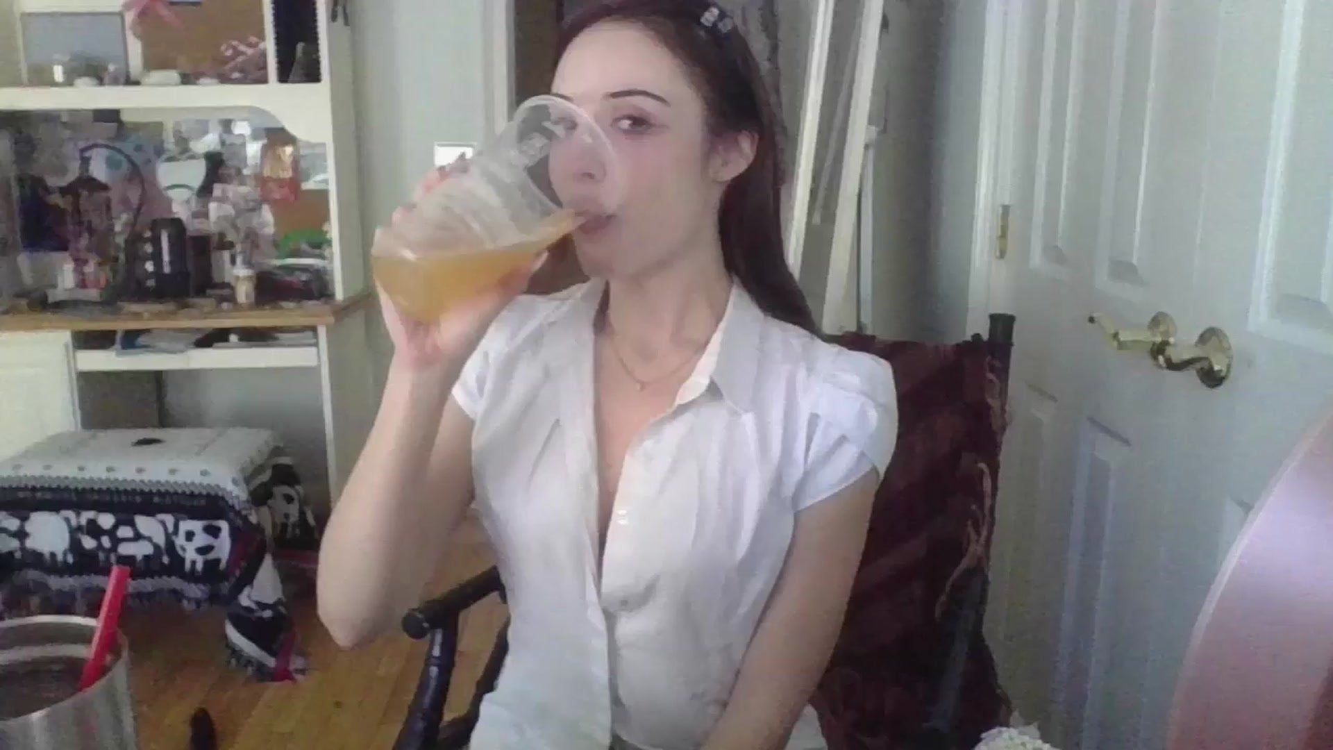 Gallery image thumbnail from Petunias's myfreecams stream on, 10/21/2024, 19:24 image 2 of 20